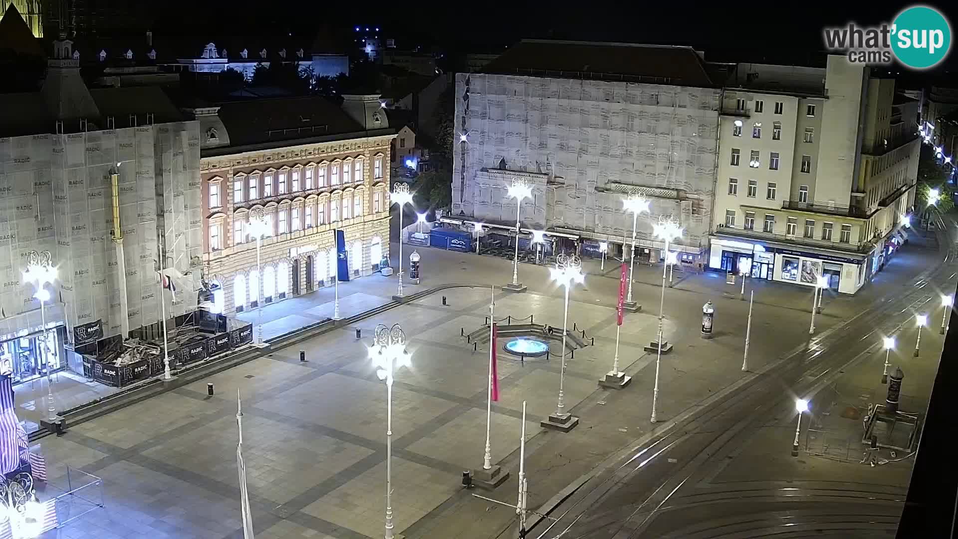 Trg Bana Jelačića v živo Zagreb – Hotel Dubrovnik