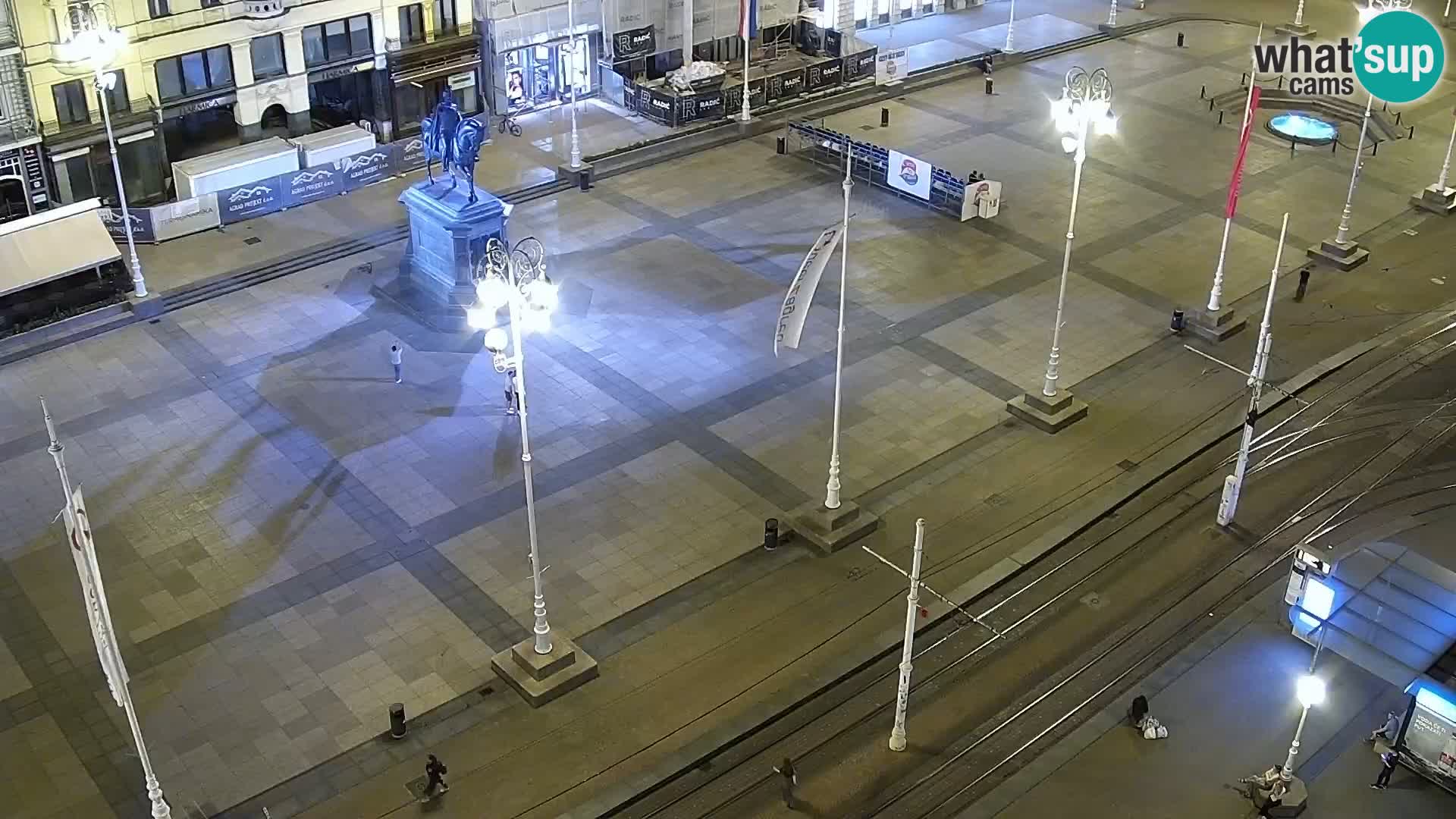 Trg Bana Jelačića web kamera Zagreb – Hotel Dubrovnik