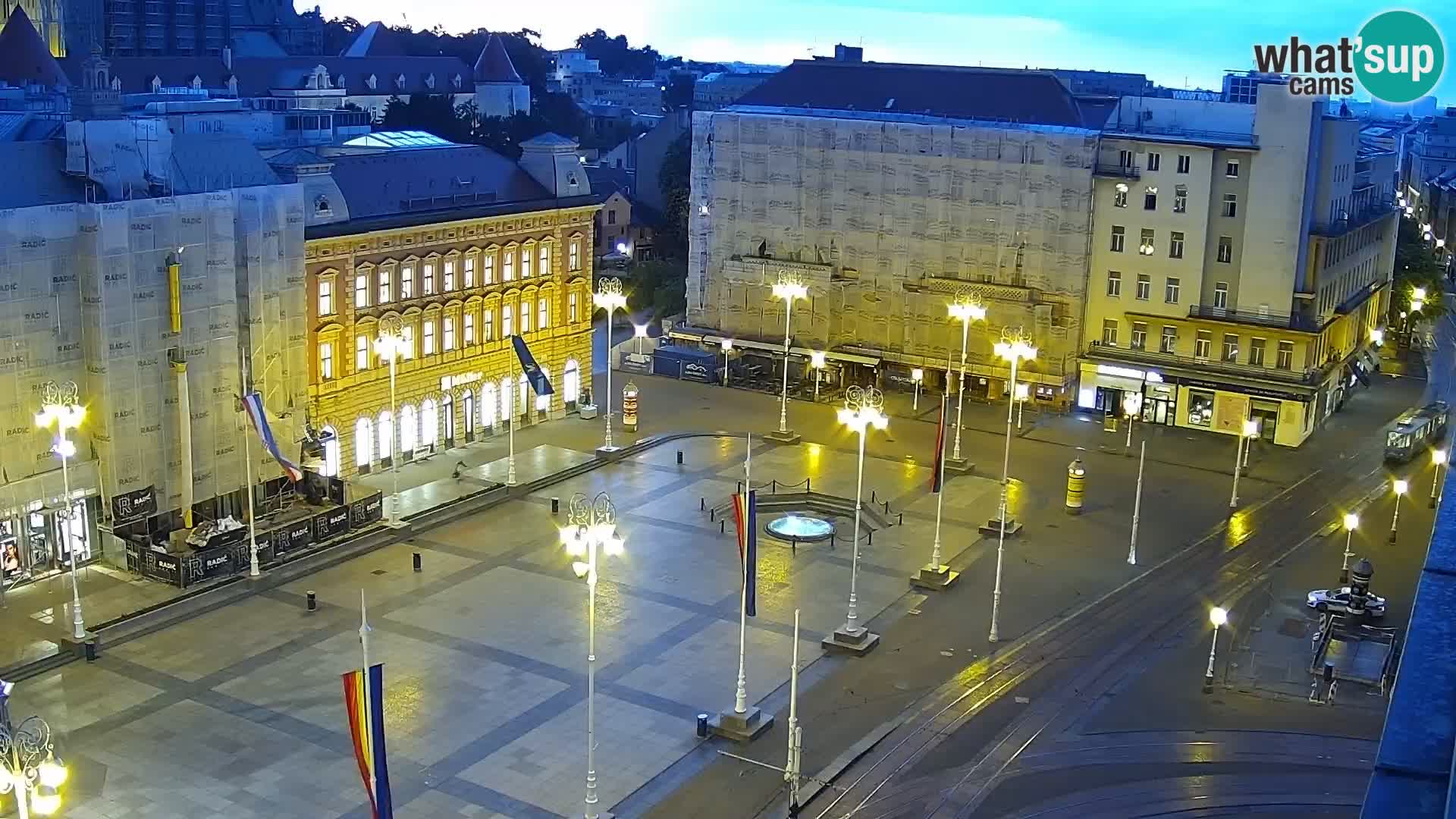 Trg Bana Jelačića v živo Zagreb – Hotel Dubrovnik