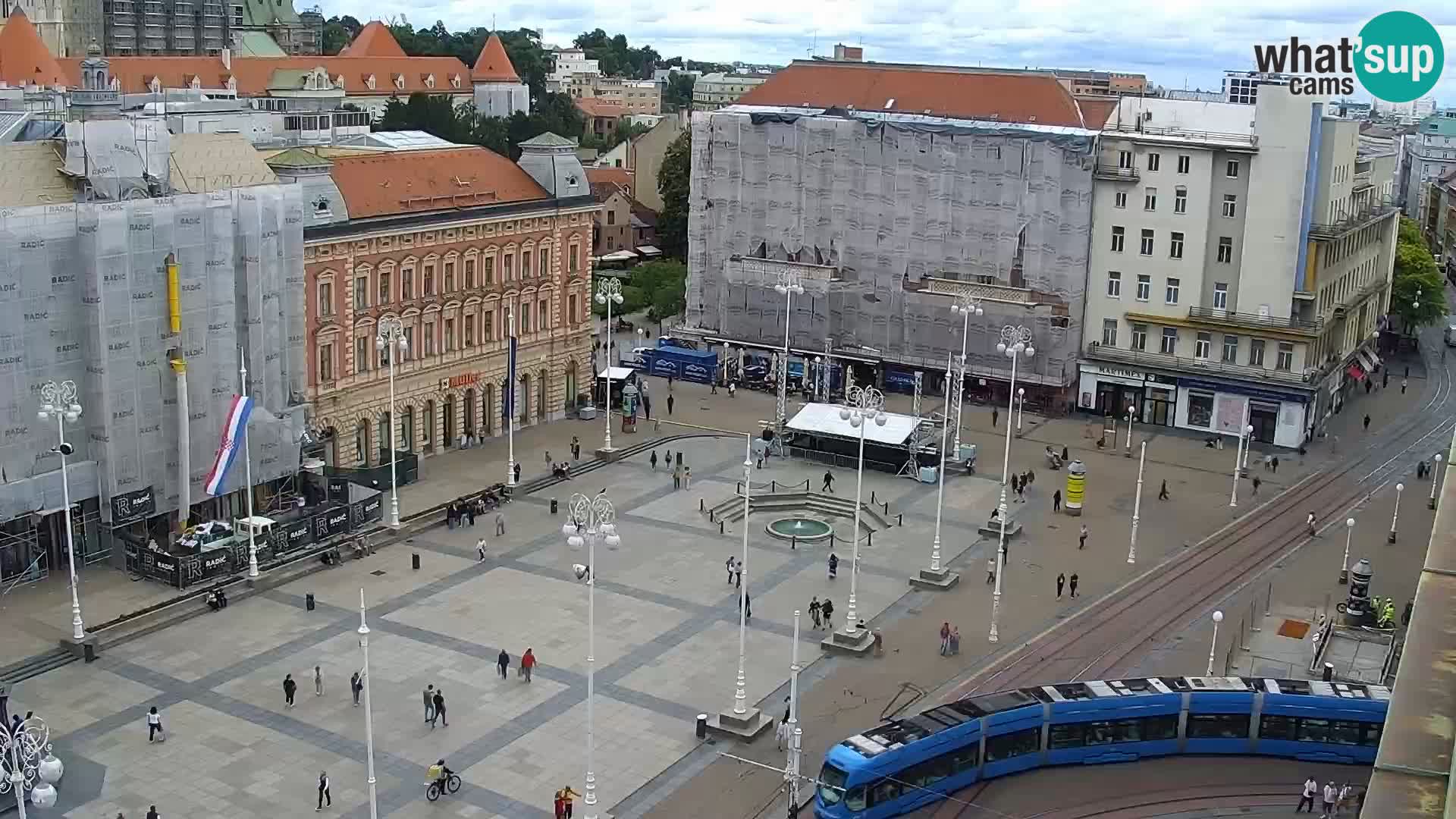 Trg Bana Jelačića web kamera Zagreb – Hotel Dubrovnik