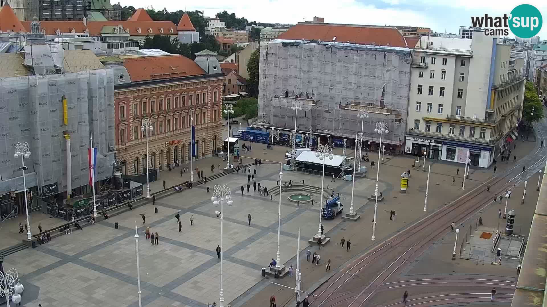 Trg Bana Jelačića v živo Zagreb – Hotel Dubrovnik