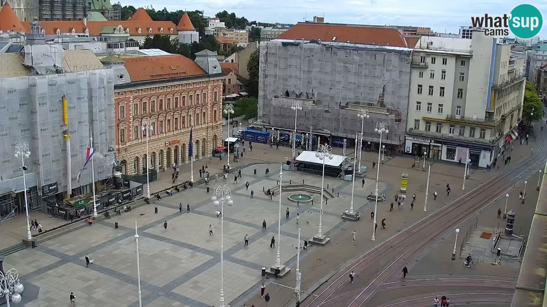 Trg Bana Jelačića web kamera Zagreb – Hotel Dubrovnik