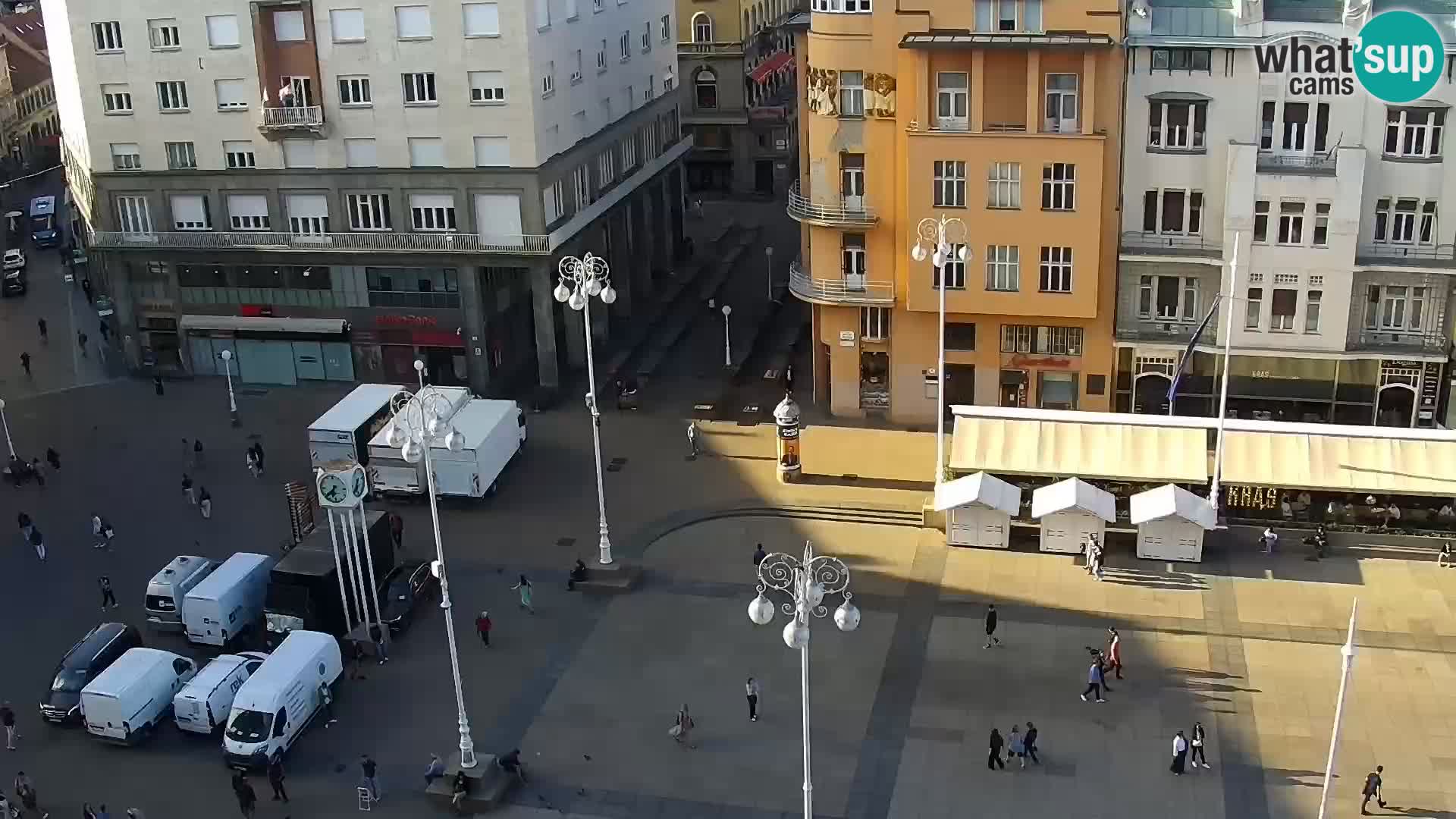 Trg Bana Jelačića web kamera Zagreb – Hotel Dubrovnik