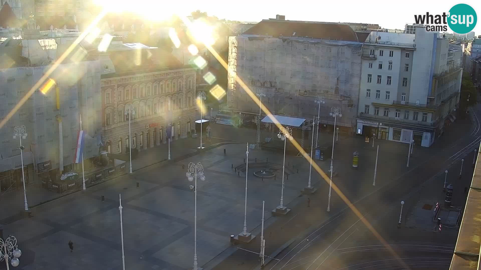 Ban Jelačić live cam Zagreb – Hotel Dubrovnik