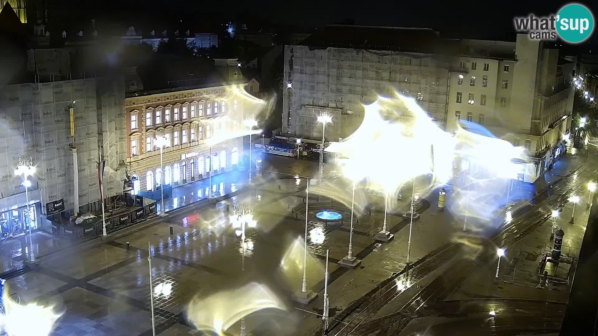 Trg Bana Jelačića v živo Zagreb – Hotel Dubrovnik