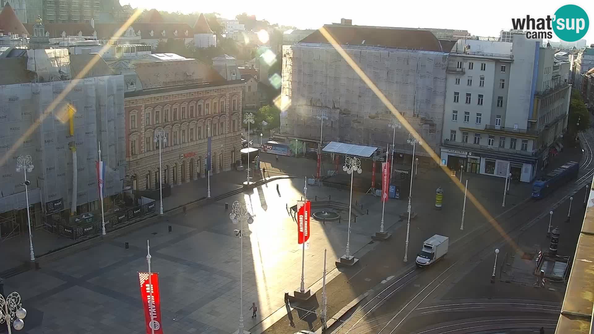 Plaza Ban Jelačić camera en vivo Zagreb – Hotel Dubrovnik