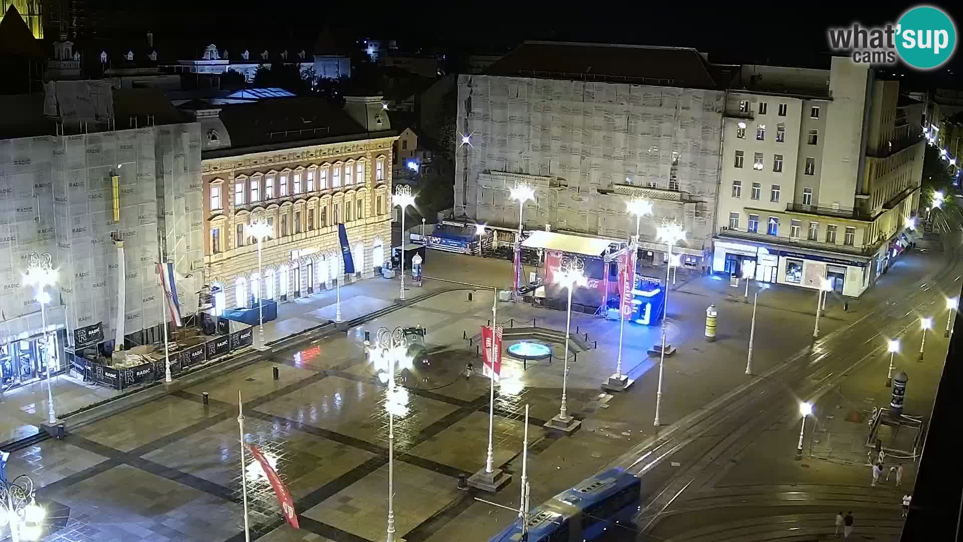 Trg Bana Jelačića v živo Zagreb – Hotel Dubrovnik