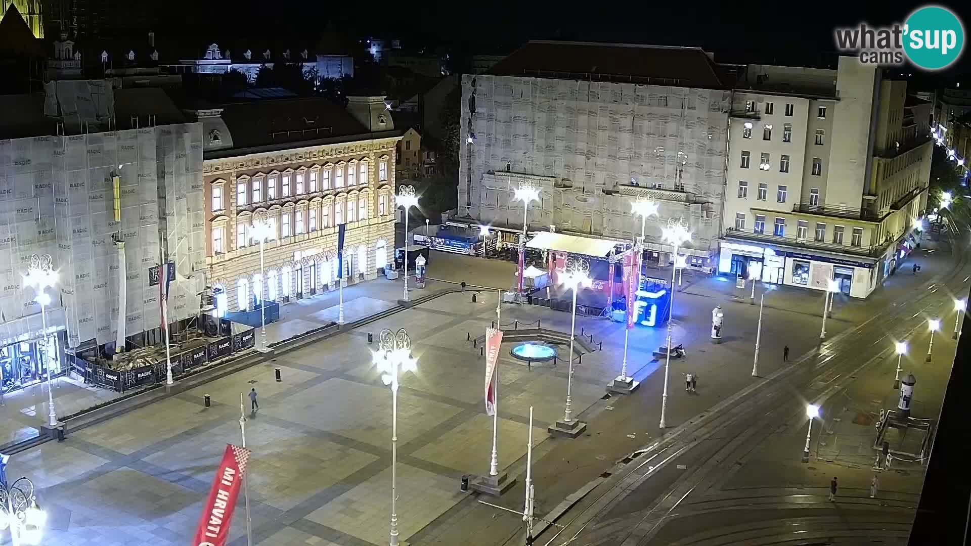 Trg Bana Jelačića v živo Zagreb – Hotel Dubrovnik