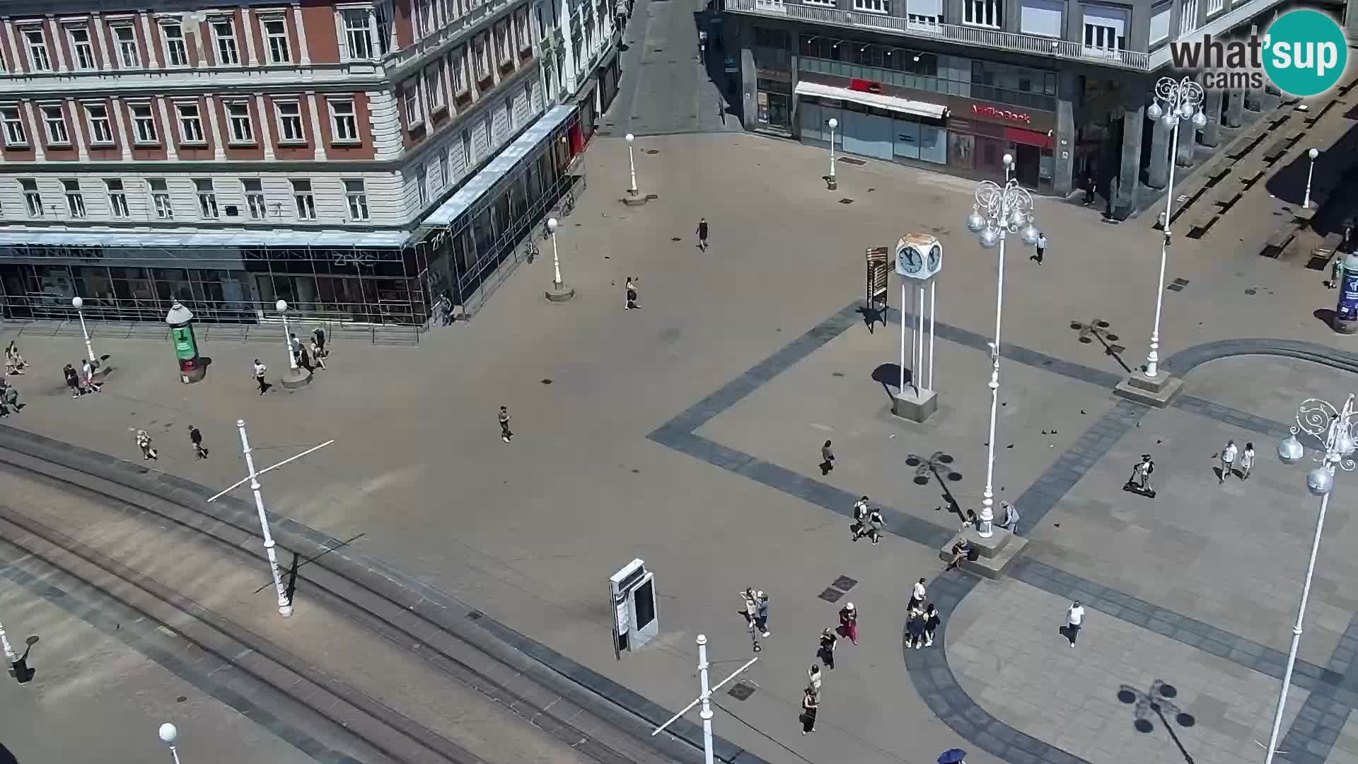 Trg Bana Jelačića web kamera Zagreb – Hotel Dubrovnik