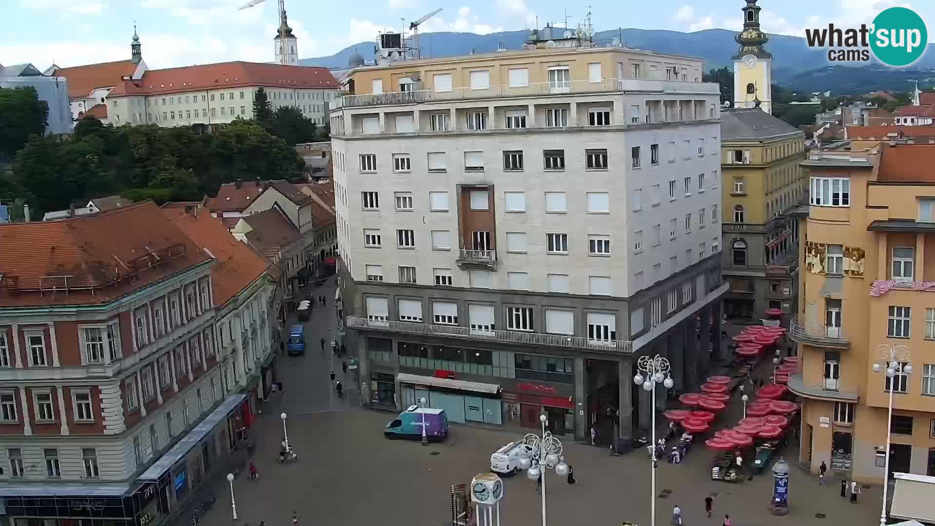 Trg Bana Jelačića web kamera Zagreb – Hotel Dubrovnik