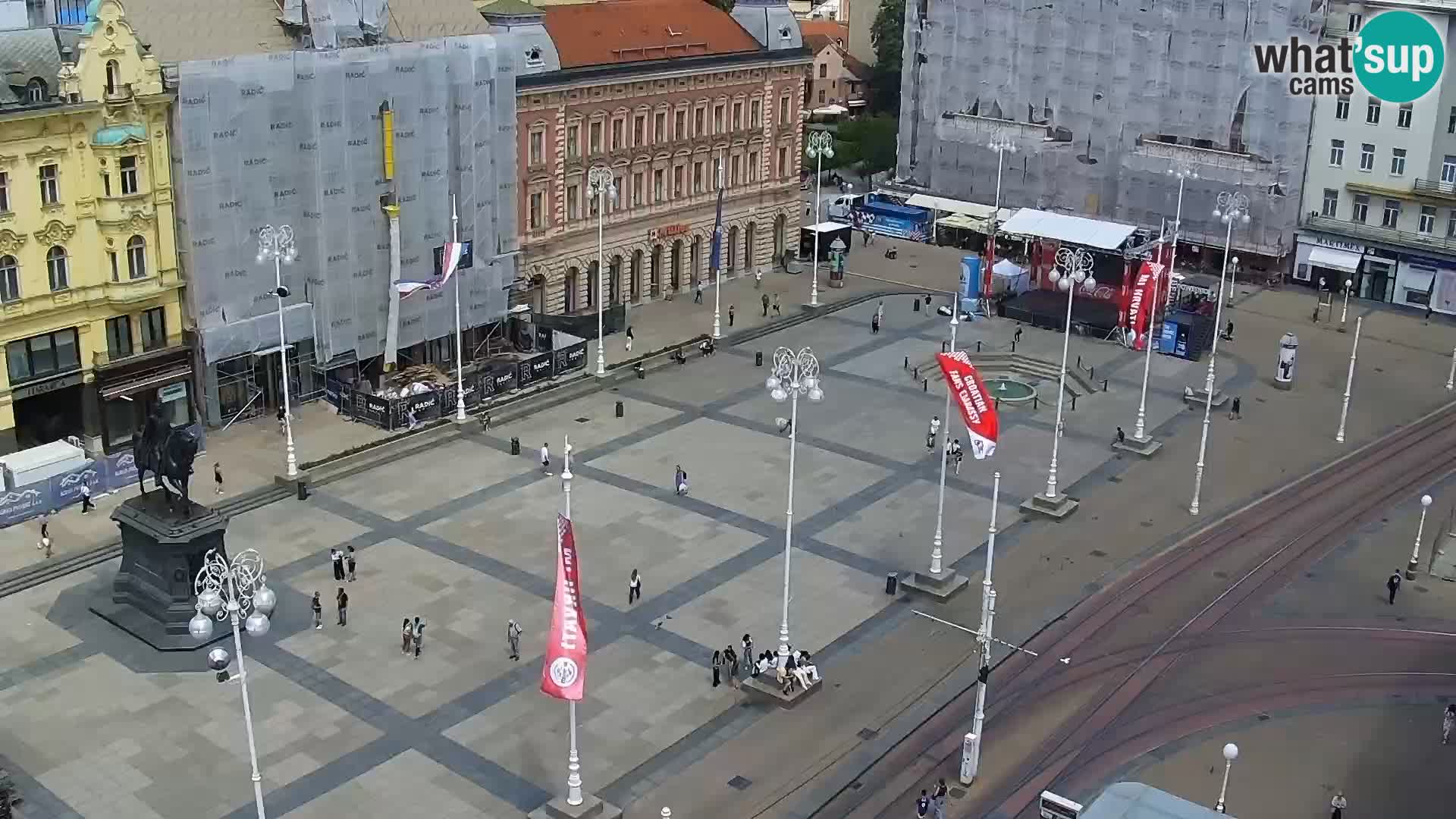 Trg Bana Jelačića v živo Zagreb – Hotel Dubrovnik