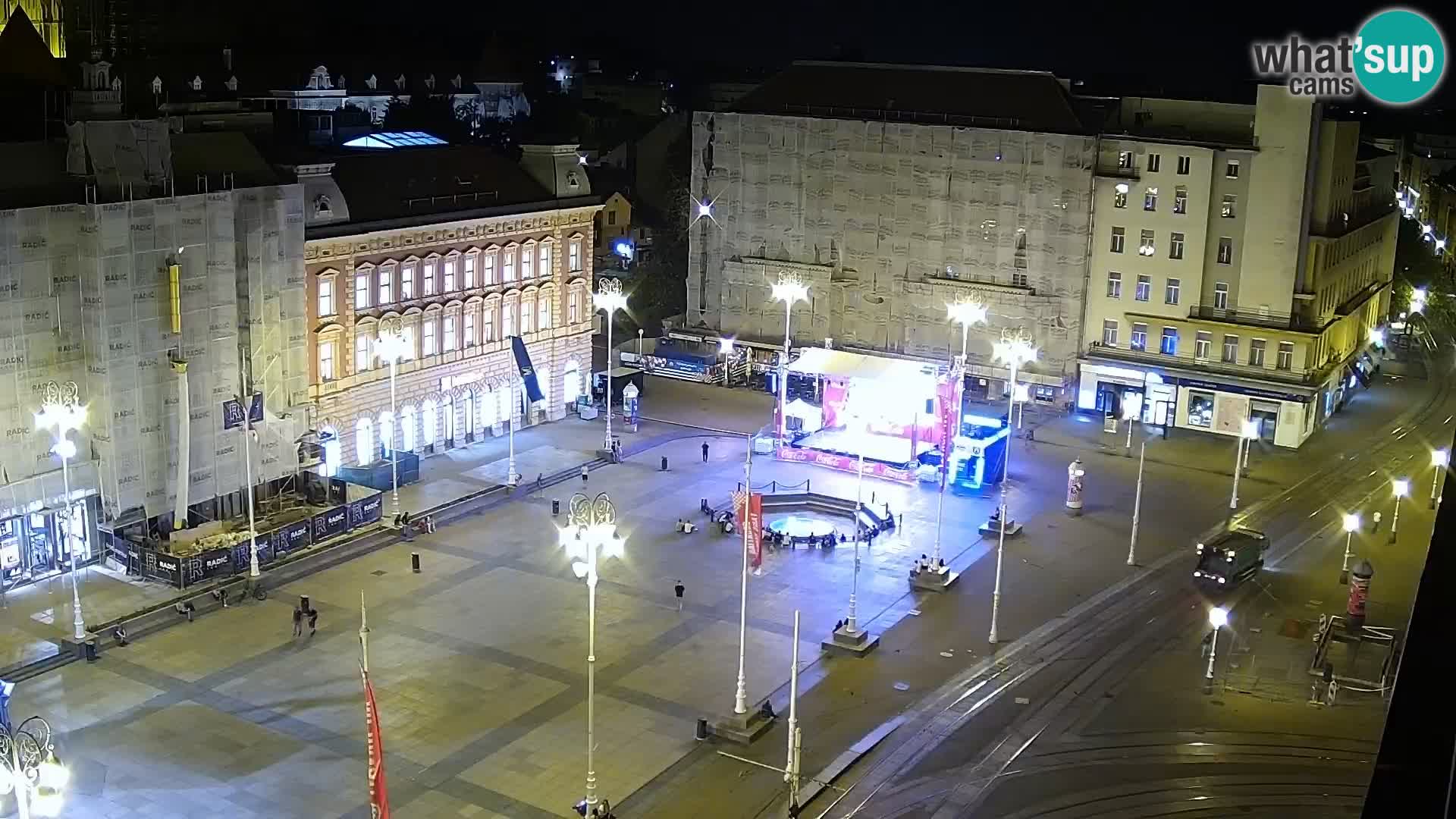 Trg Bana Jelačića v živo Zagreb – Hotel Dubrovnik