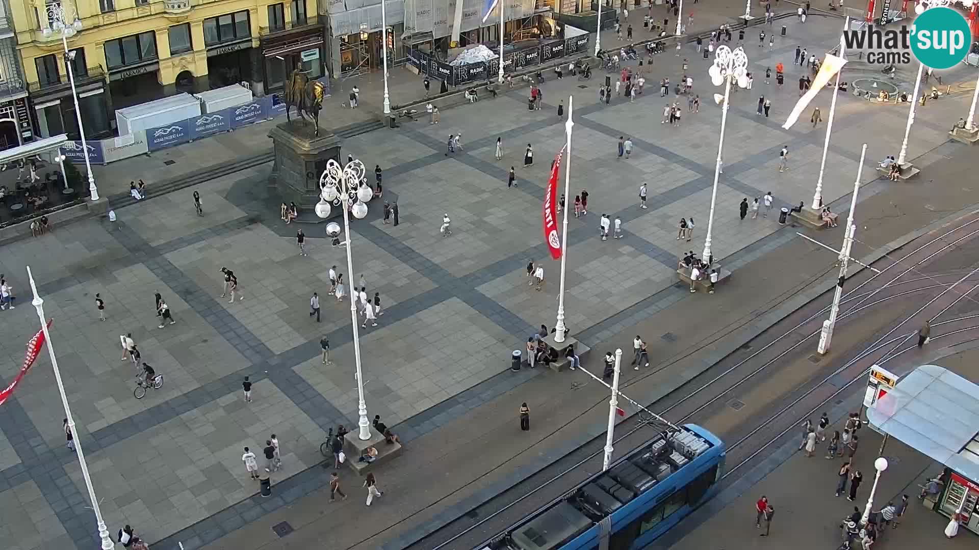 Piazza Ban Jelačić livecam Zagreb – Hotel Dubrovnik