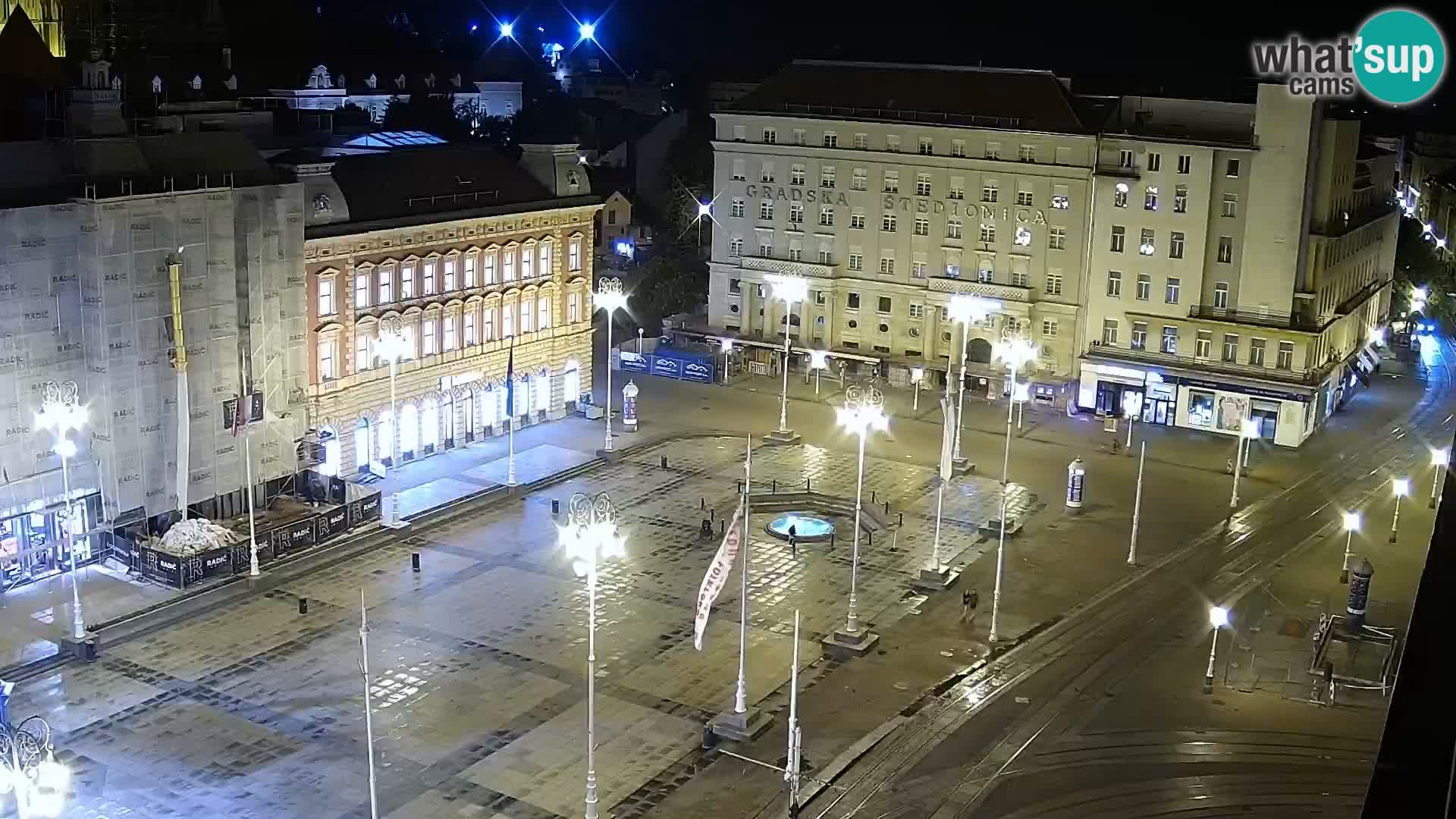 Trg Bana Jelačića v živo Zagreb – Hotel Dubrovnik