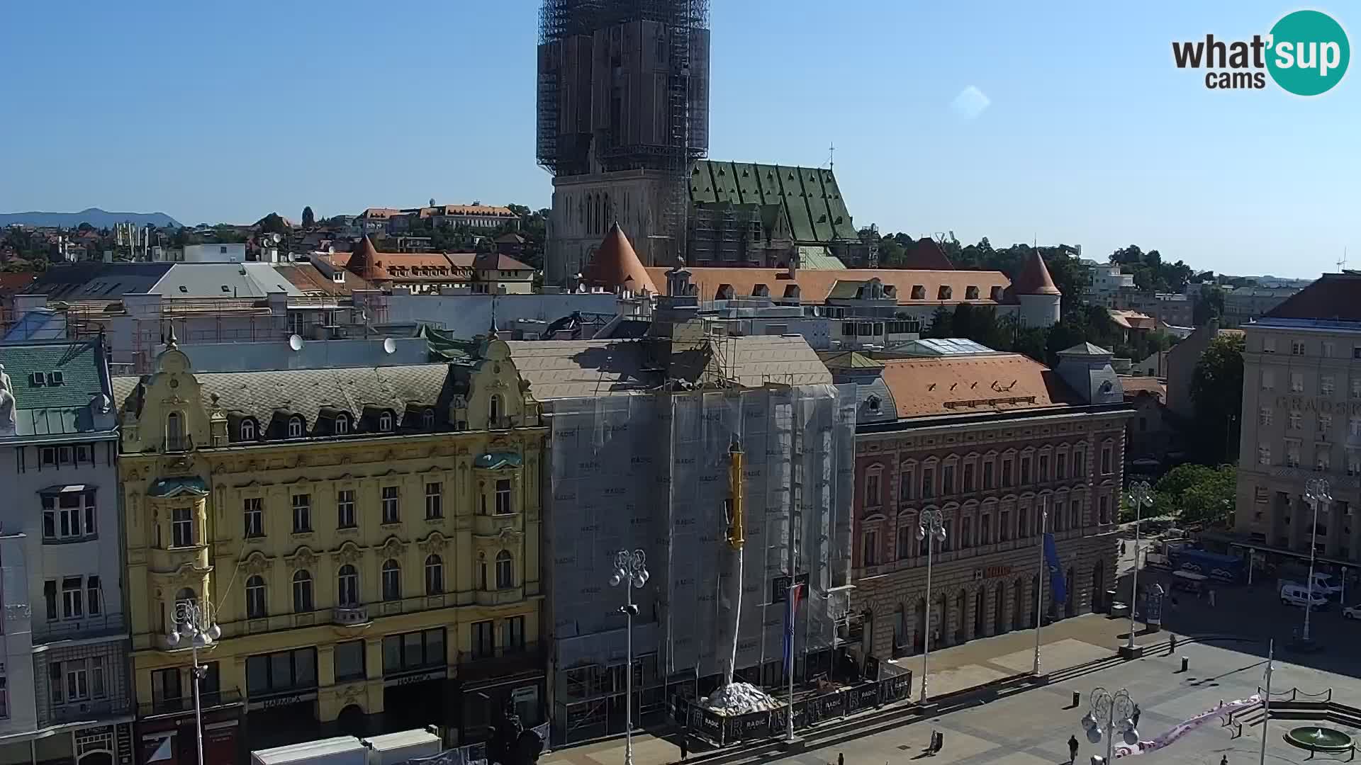 Trg Bana Jelačića web kamera Zagreb – Hotel Dubrovnik