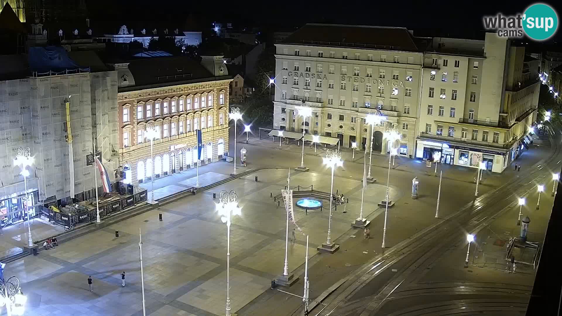 Trg Bana Jelačića v živo Zagreb – Hotel Dubrovnik