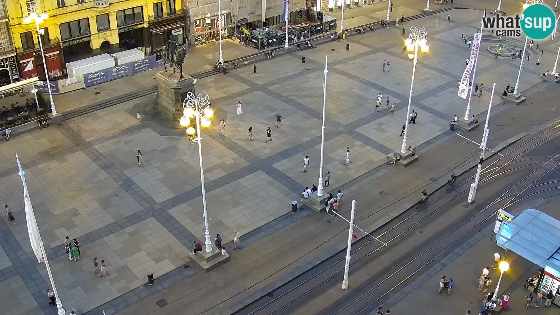 Piazza Ban Jelačić livecam Zagreb – Hotel Dubrovnik