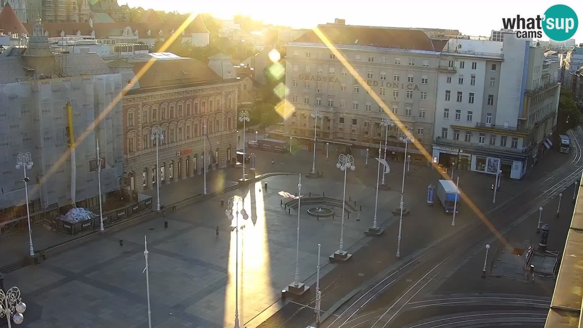 Ban Jelačić live cam Zagreb – Hotel Dubrovnik