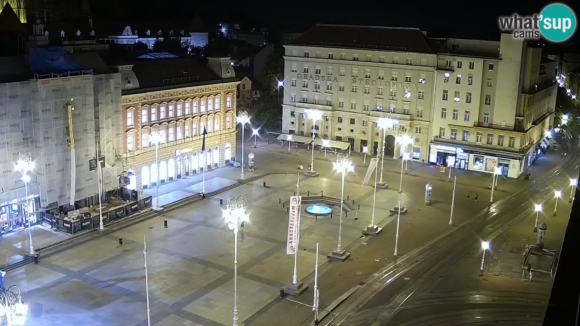 Trg Bana Jelačića v živo Zagreb – Hotel Dubrovnik