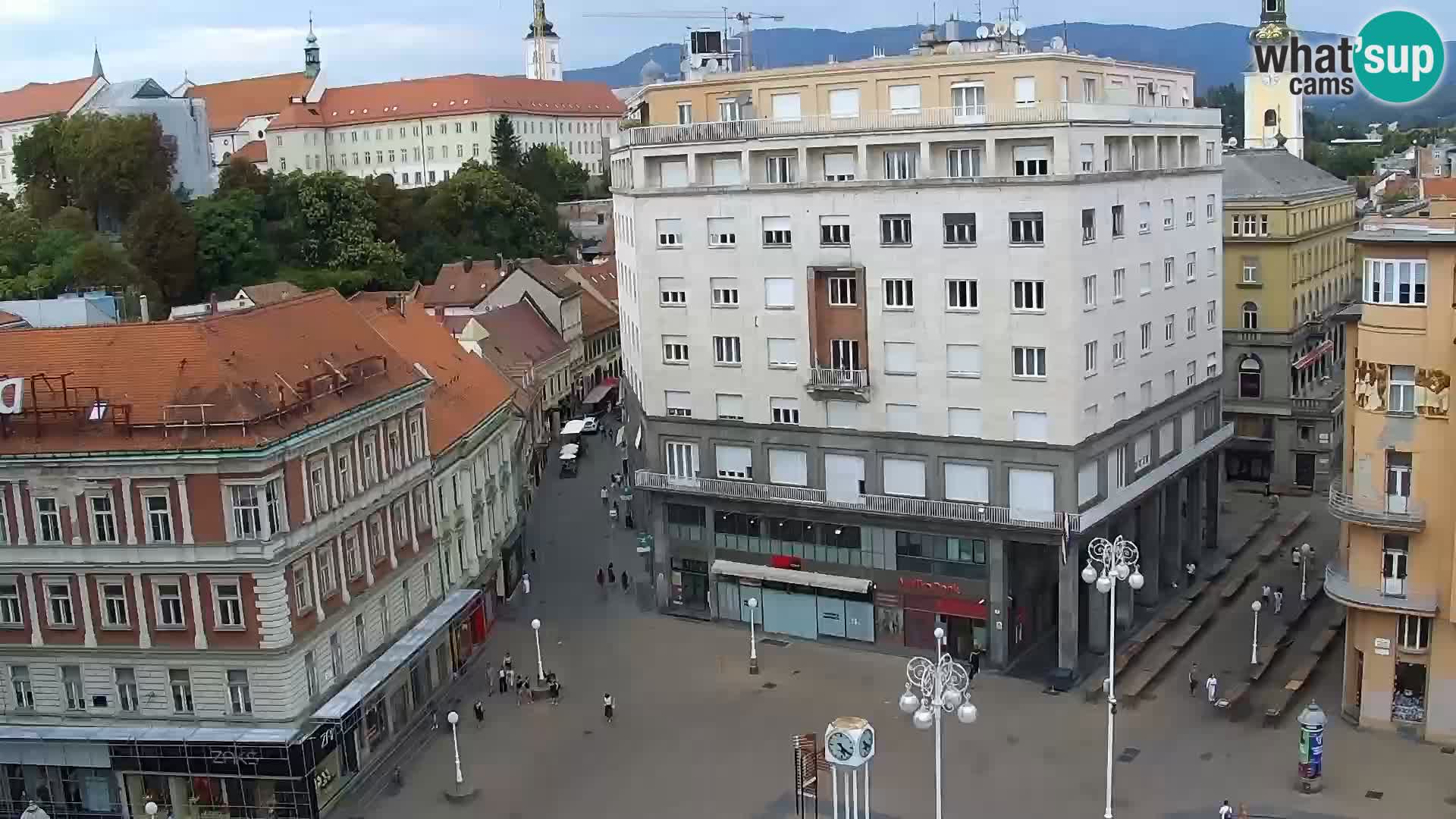 Ban Jelačić Platz  Live webcam Zagreb – Hotel Dubrovnik