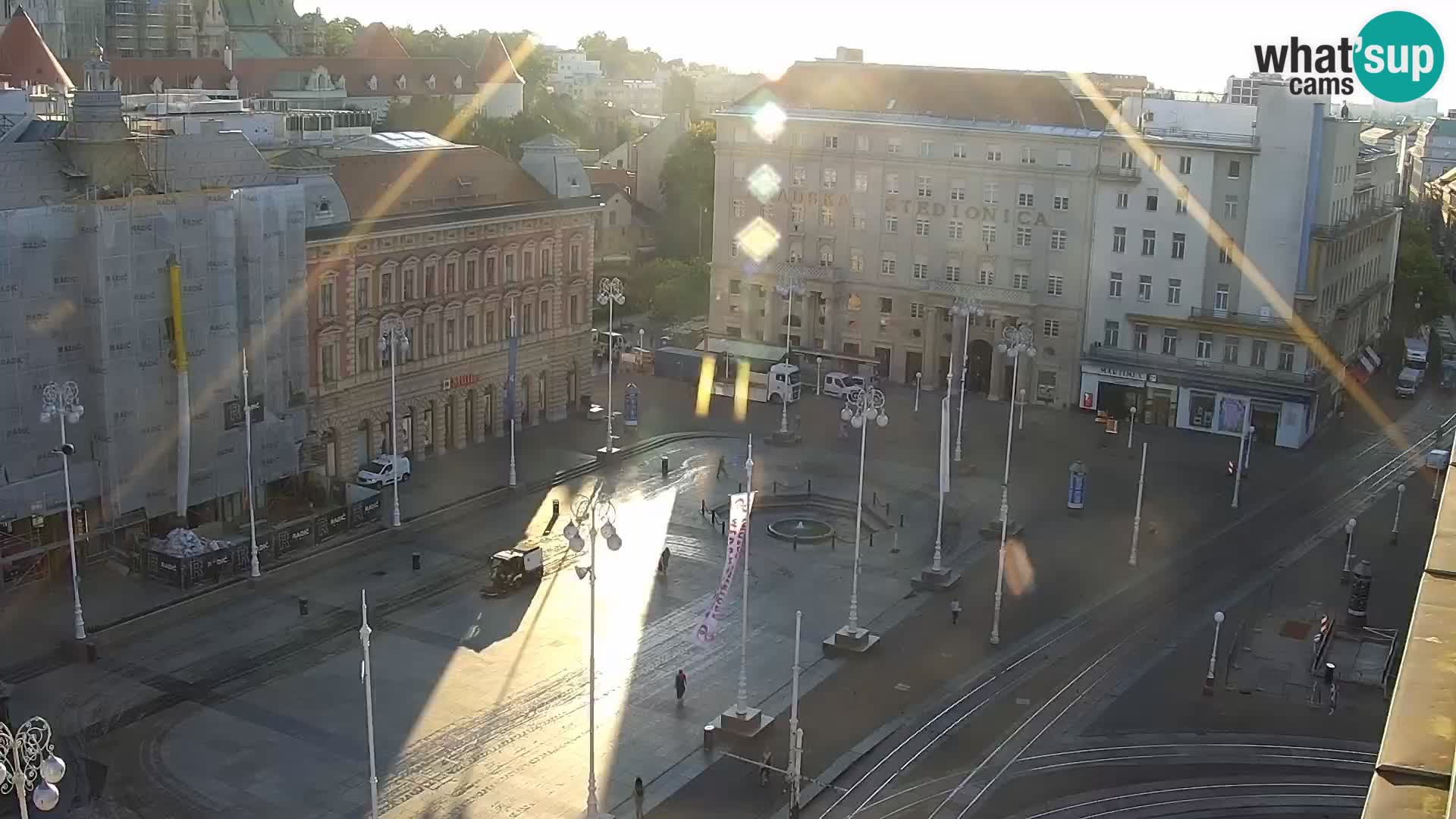 Ban Jelačić live cam Zagreb – Hotel Dubrovnik
