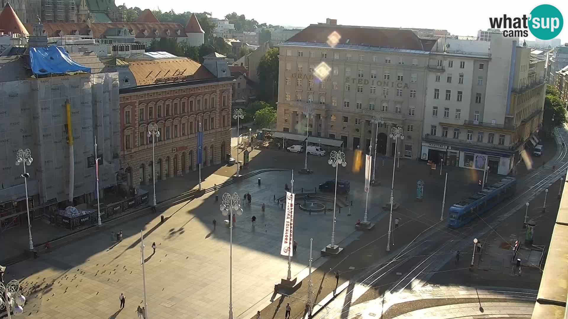Piazza Ban Jelačić livecam Zagreb – Hotel Dubrovnik
