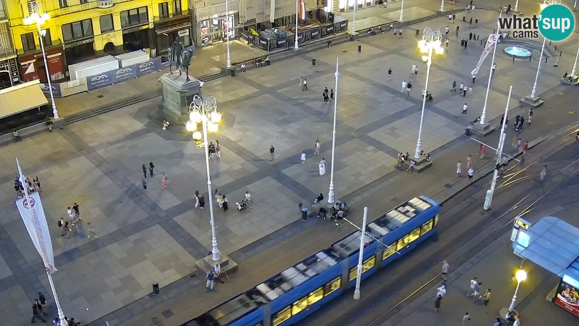 Ban Jelačić Platz  Live webcam Zagreb – Hotel Dubrovnik
