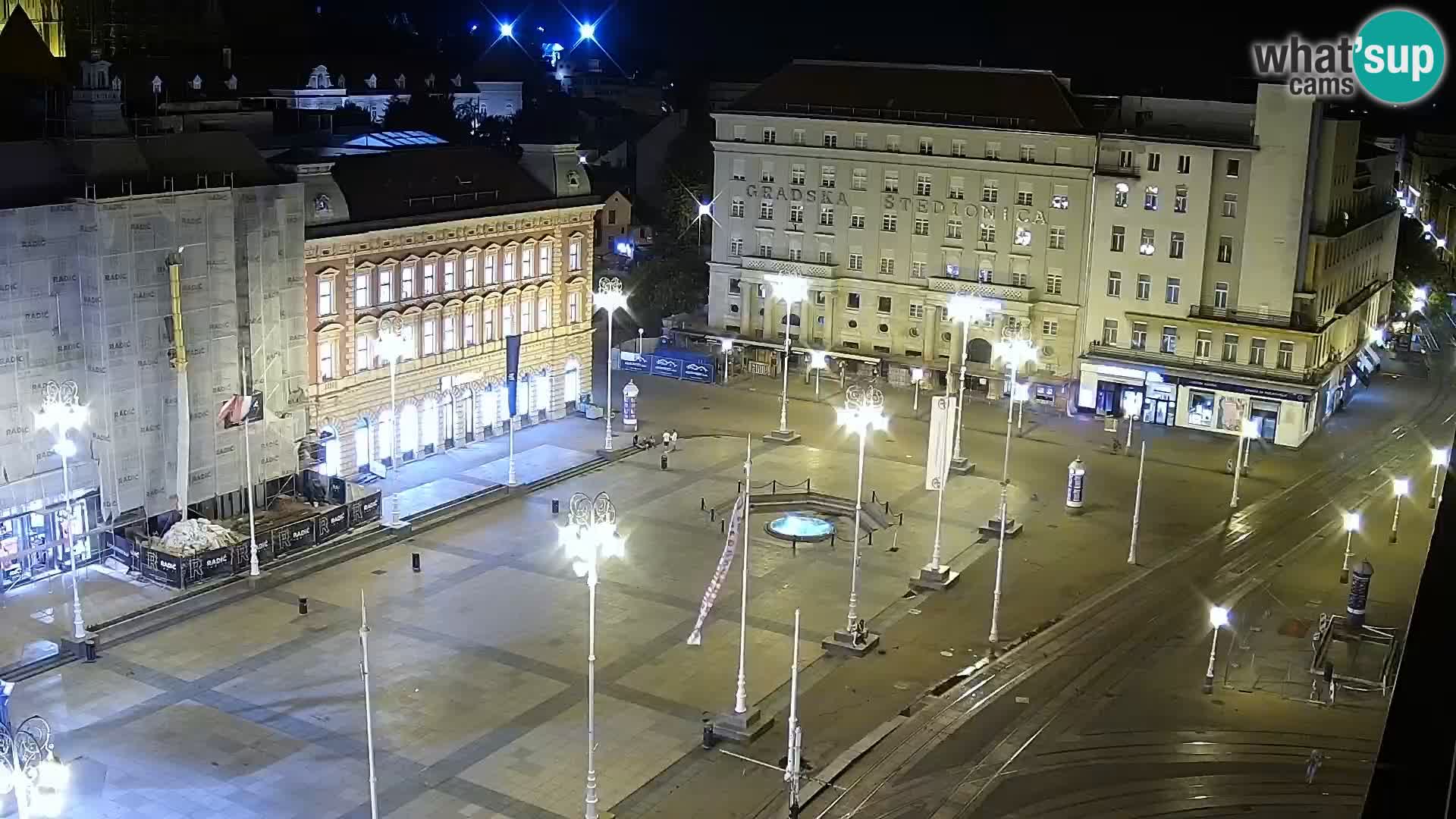 Trg Bana Jelačića v živo Zagreb – Hotel Dubrovnik