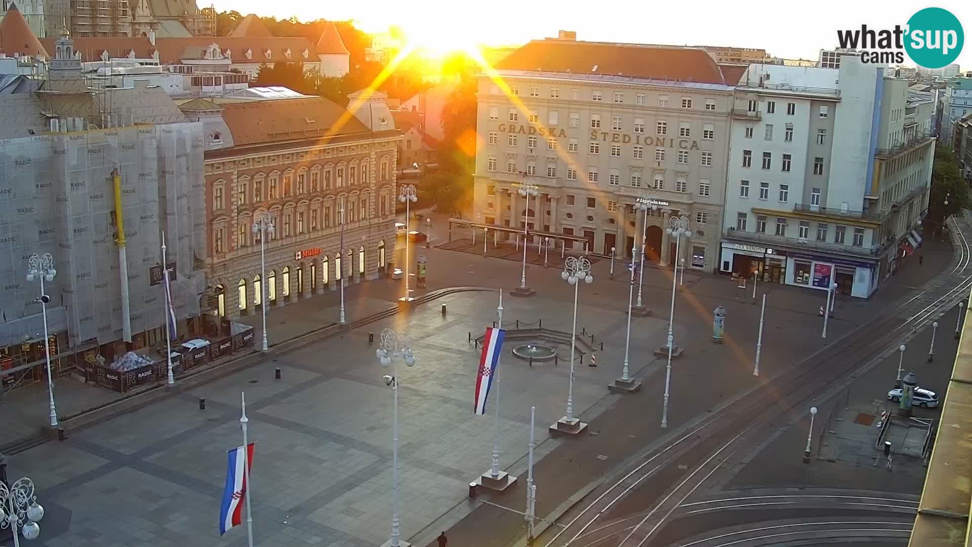 LIVE Webcam Zagreb Hotel Dubrovnik | Ban Jelačić square
