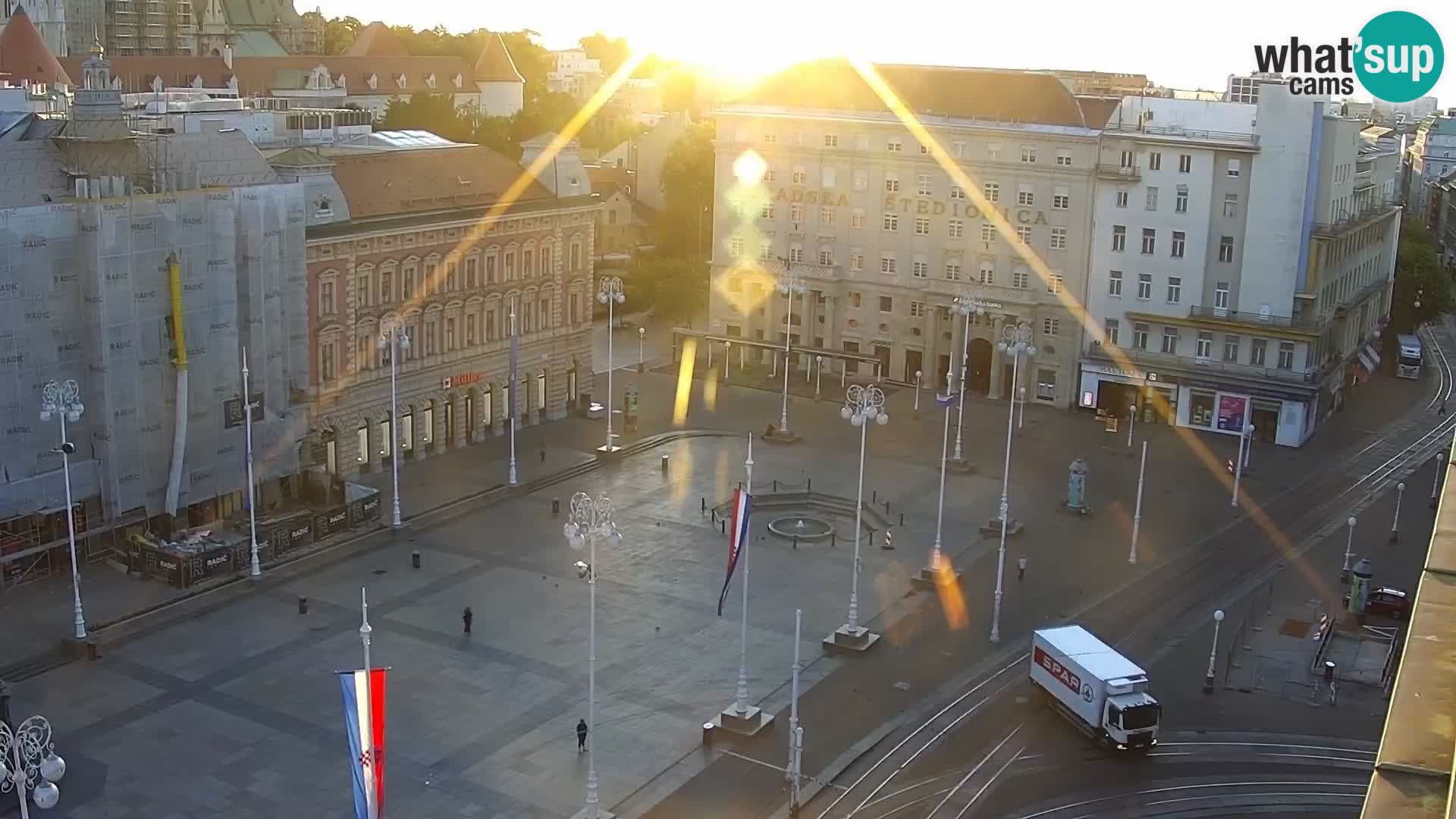 Ban Jelačić live cam Zagreb – Hotel Dubrovnik