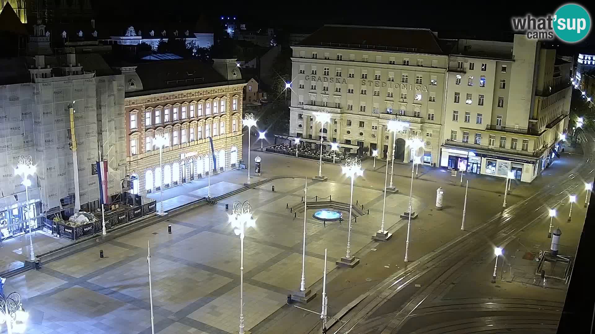 Trg Bana Jelačića v živo Zagreb – Hotel Dubrovnik