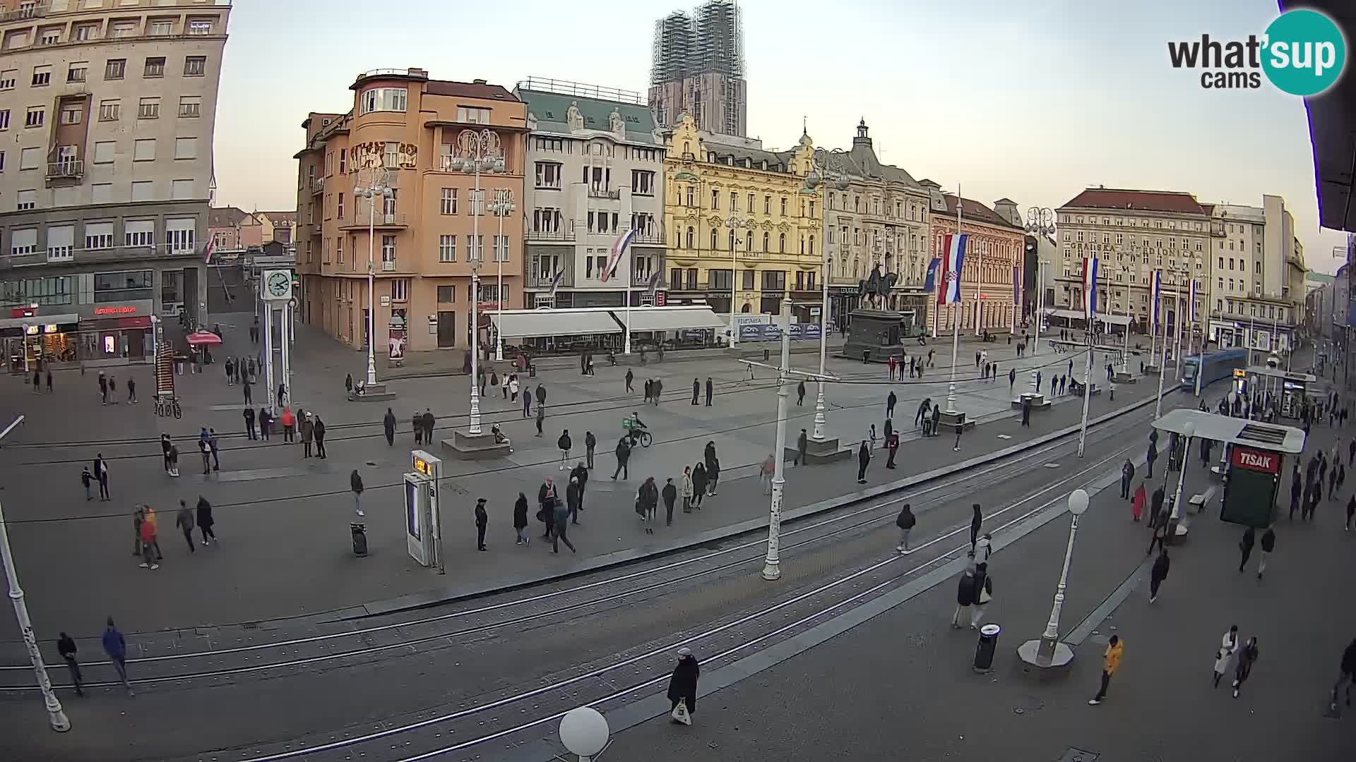 Zagreb live cam Bana Jelačića