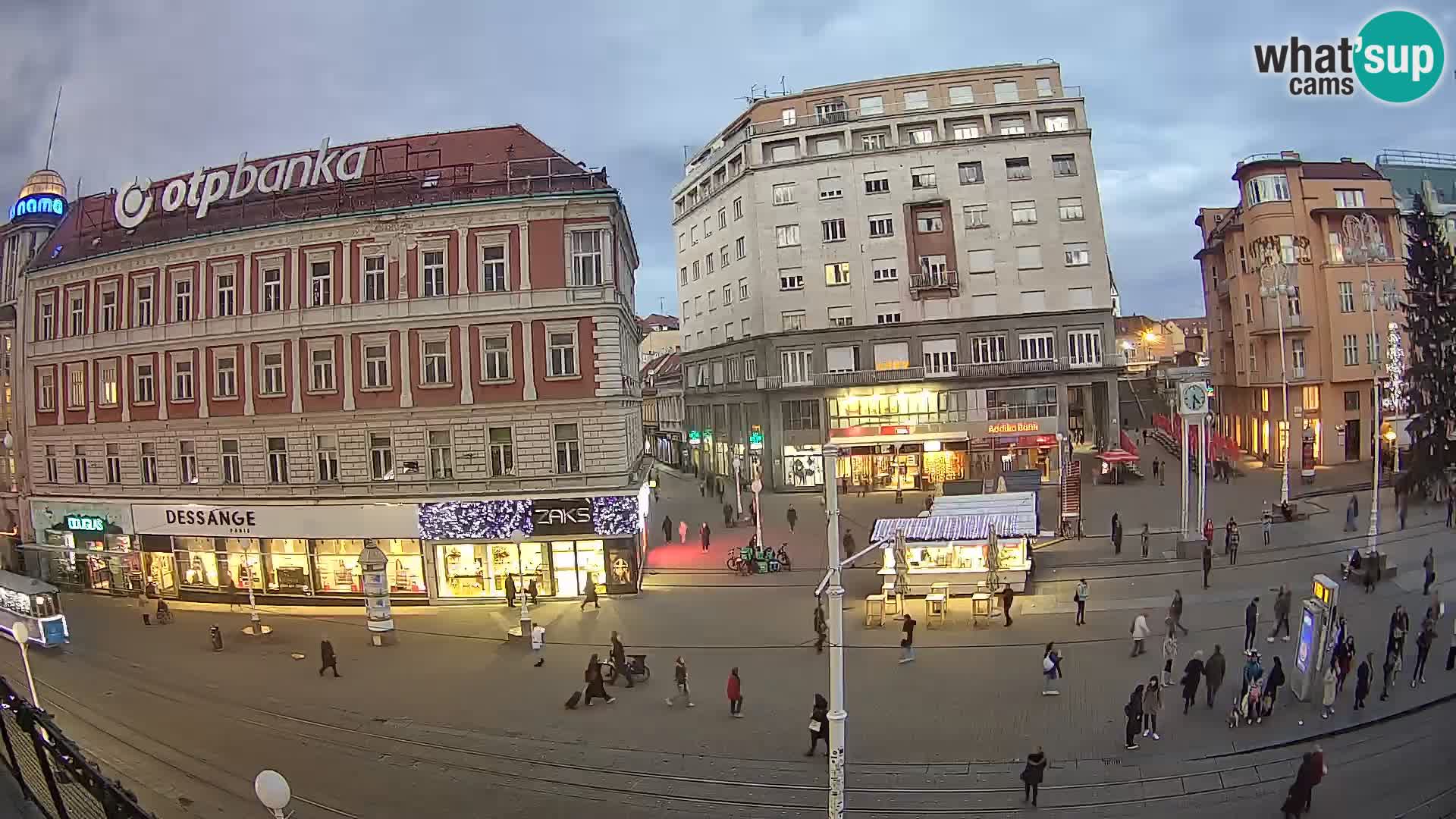 Zagreb live cam Bana Jelačića