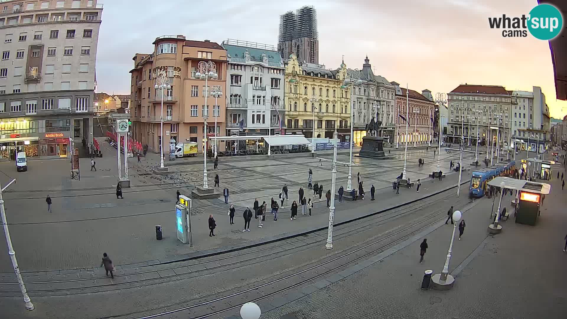 Zagreb live cam Bana Jelačića