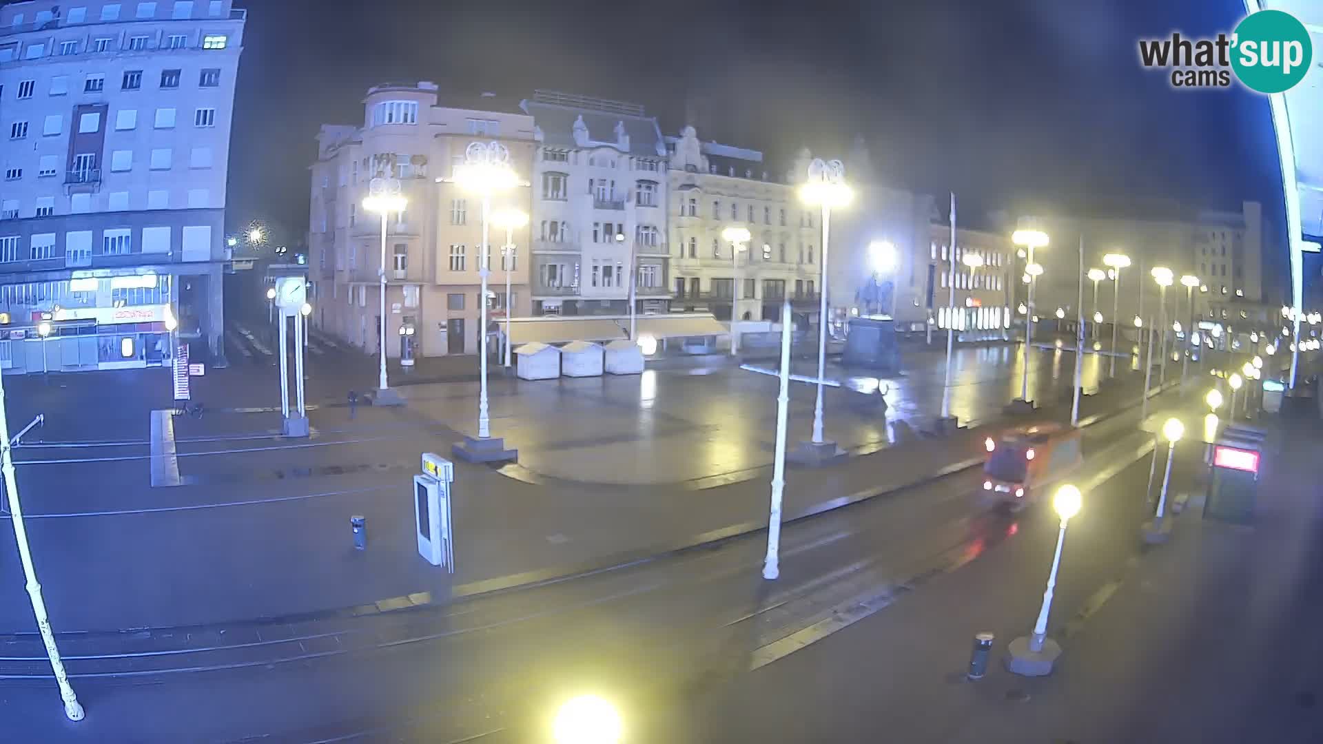 Zagreb live cam Bana Jelačića