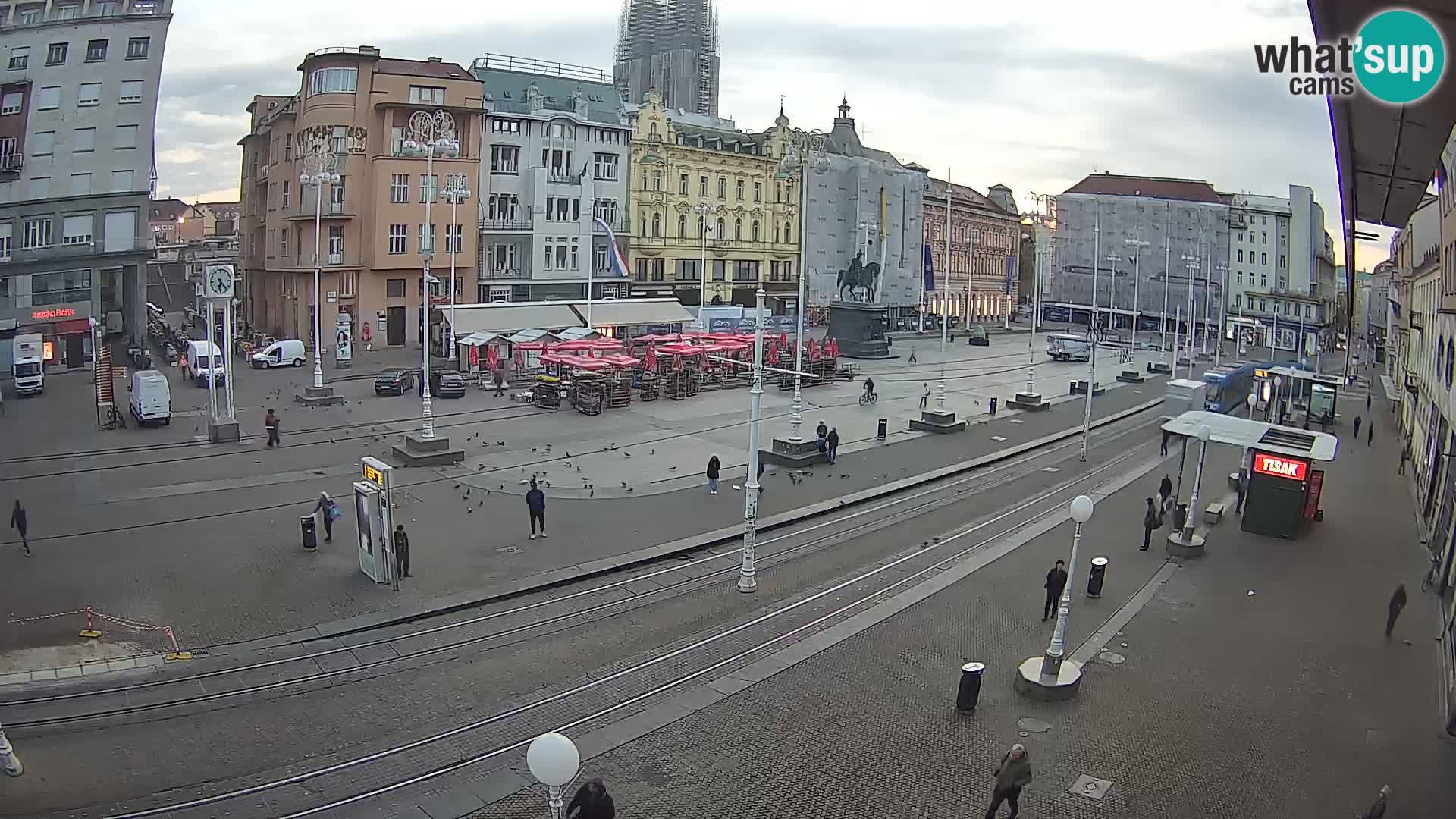 Zagreb live cam Bana Jelačića