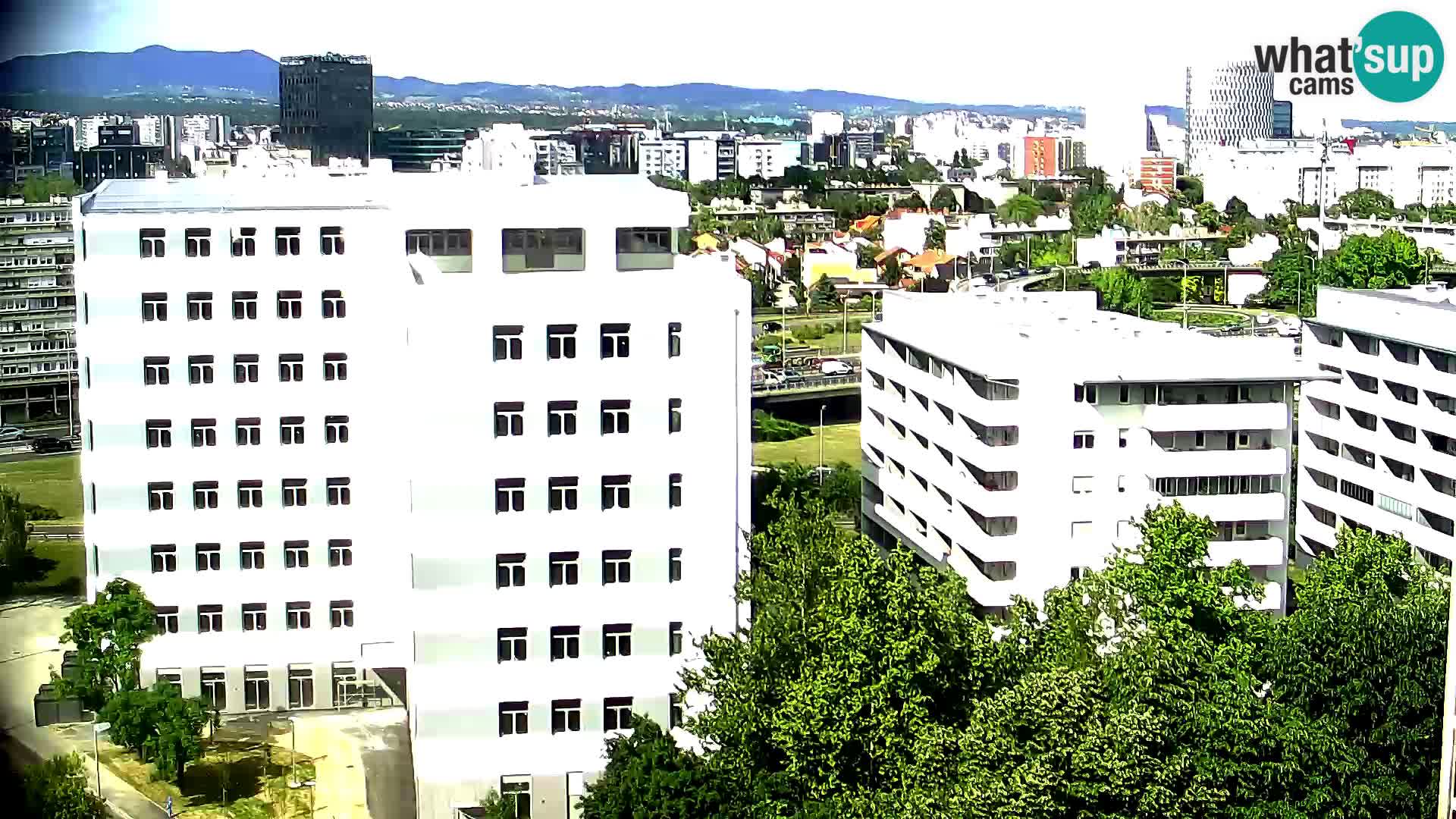 Live Interchange of Slavonska Avenue and Marin Držić Avenue in Zagreb webcam