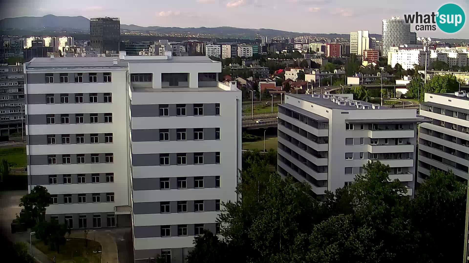 Krožišče Slavonske in Marin Držićeve ulice v Zagrebu v živo