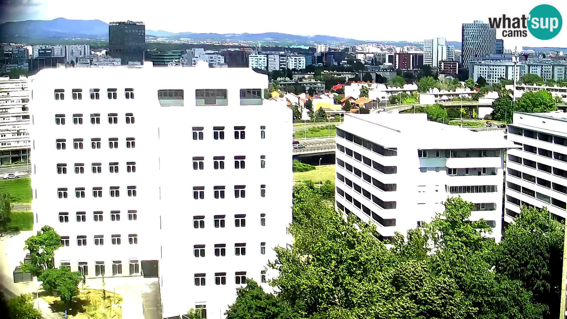 Krožišče Slavonske in Marin Držićeve ulice v Zagrebu v živo