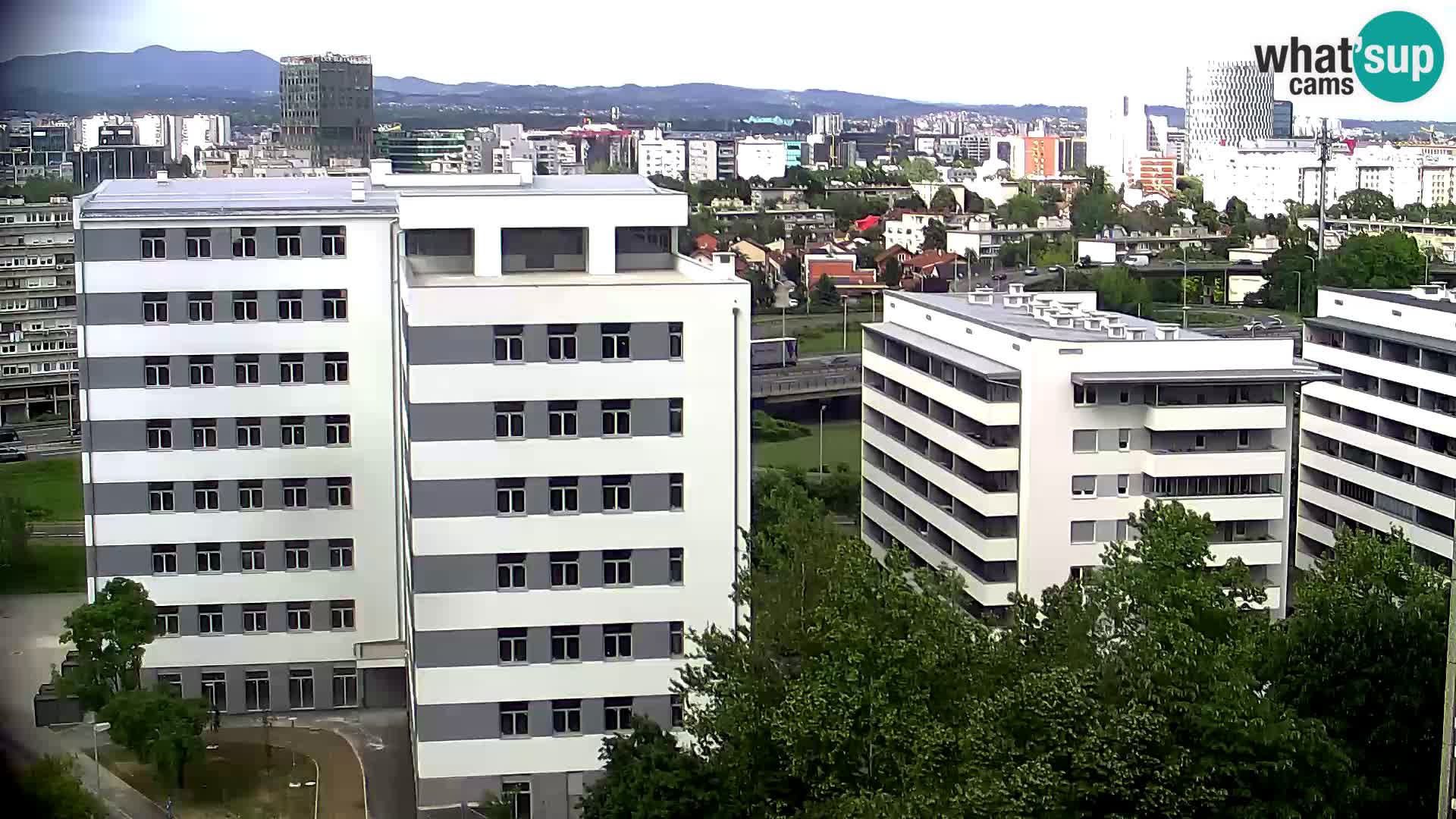 Web kamera Petlja Slavonska – Držićeva  – Zagreb Live