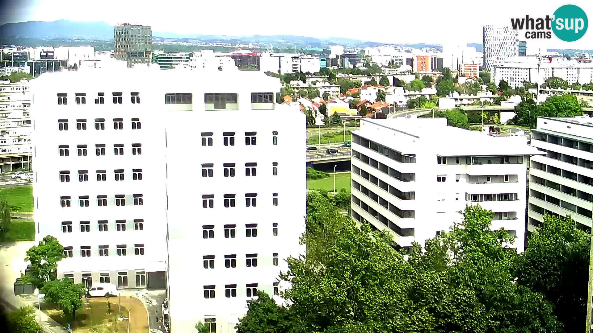 Krožišče Slavonske in Marin Držićeve ulice v Zagrebu v živo