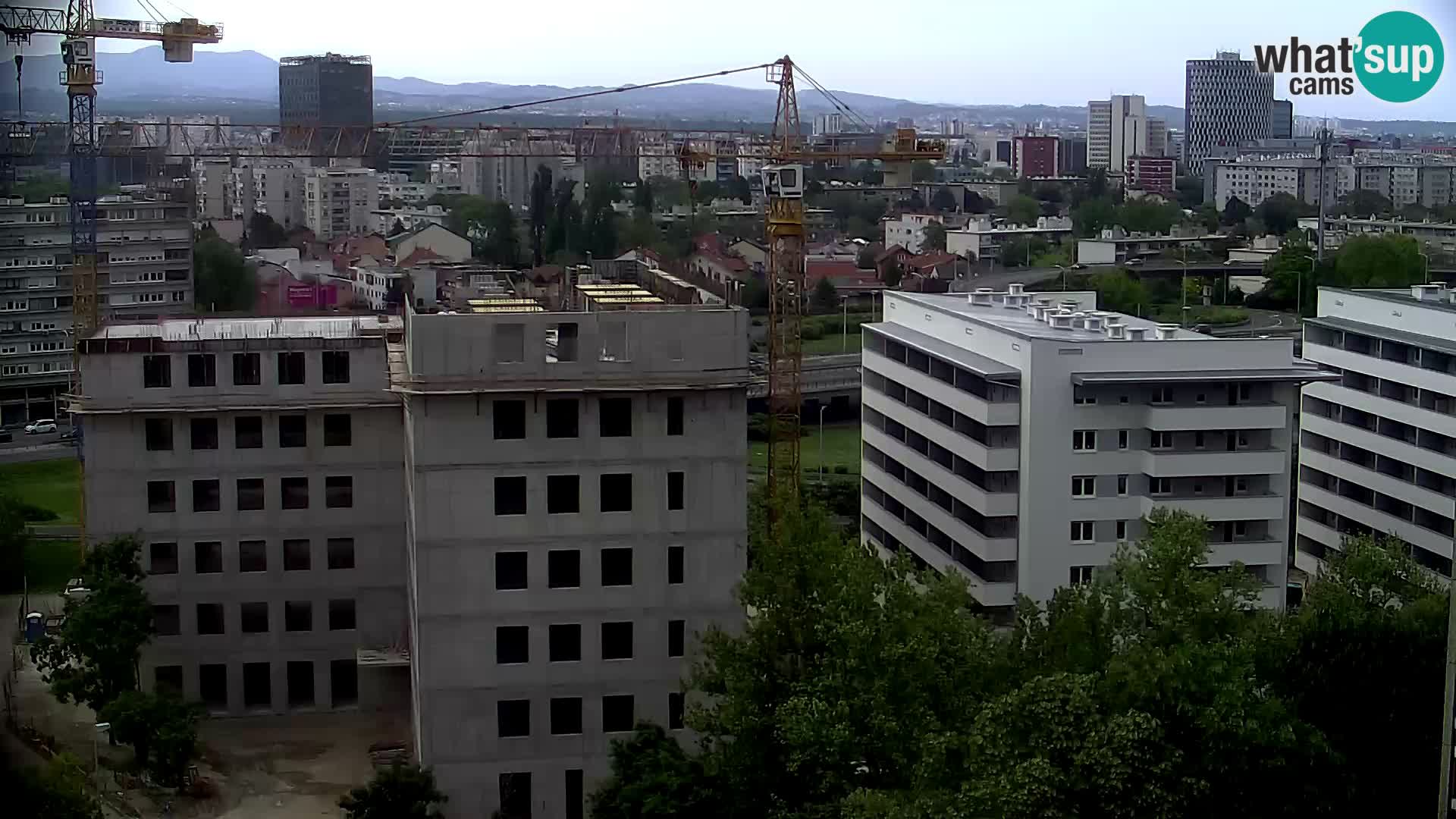 Rond-point en direct traversant les avenues Slavonska et Marin Držić à Zagreb webcam
