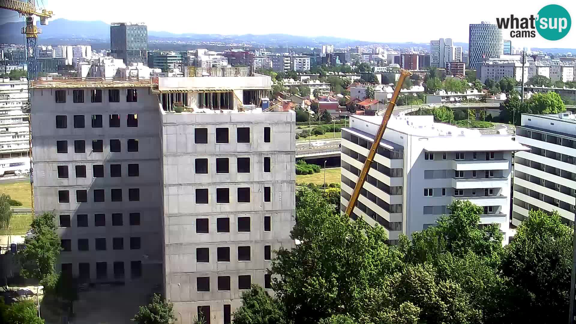 Krožišče Slavonske in Marin Držićeve ulice v Zagrebu v živo