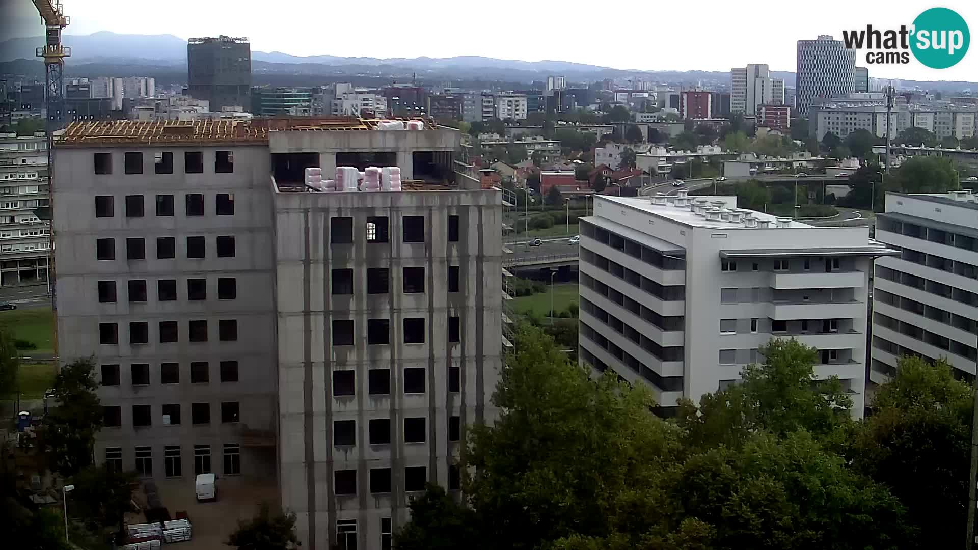 Live-Kreisverkehr Slavonska und Marin Držić Avenue zur Zagreb Webcam