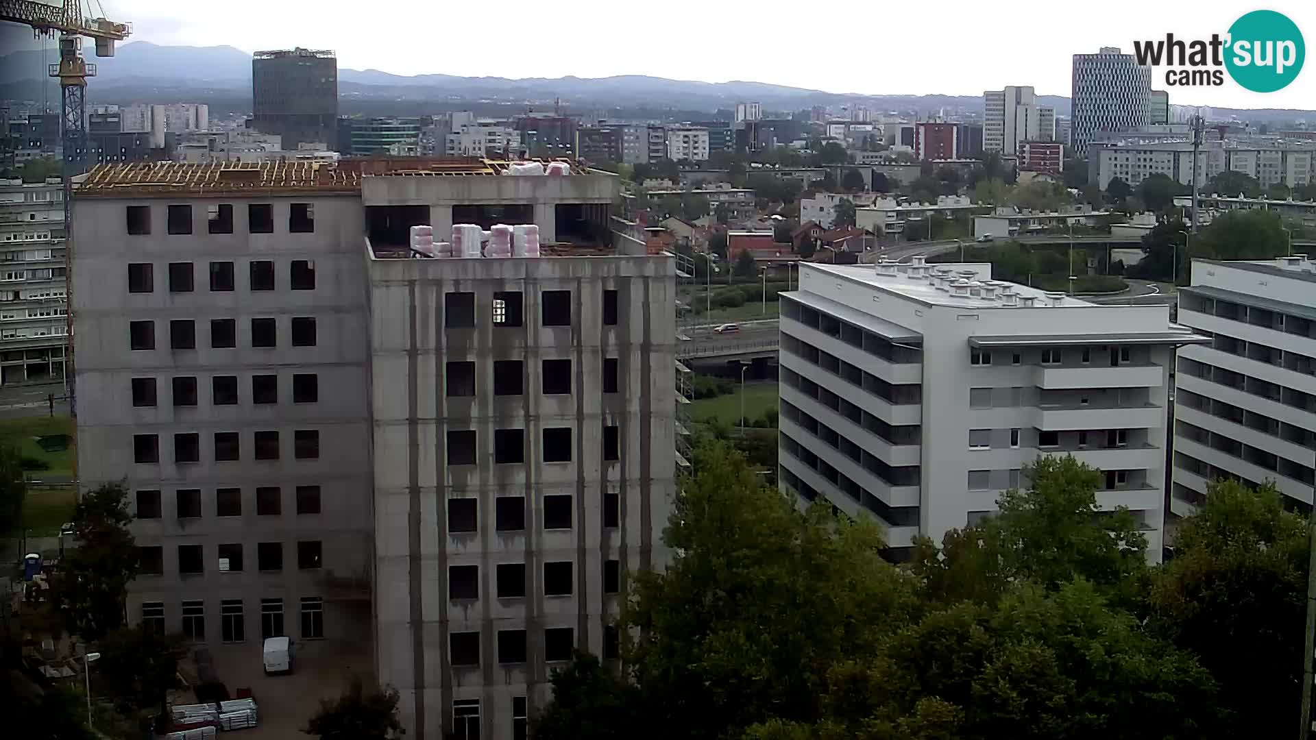 Live-Kreisverkehr Slavonska und Marin Držić Avenue zur Zagreb Webcam