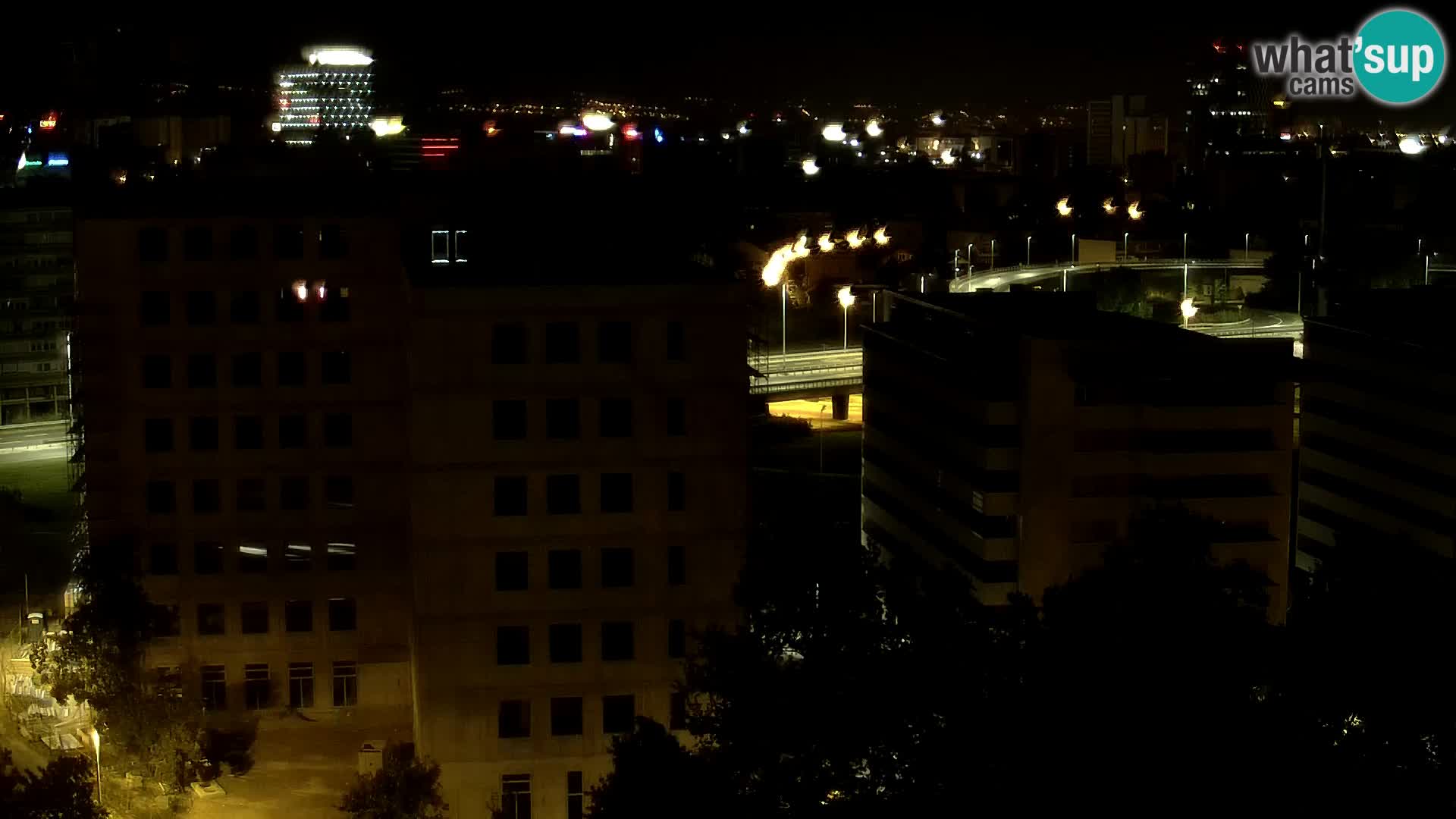 Rond-point en direct traversant les avenues Slavonska et Marin Držić à Zagreb webcam