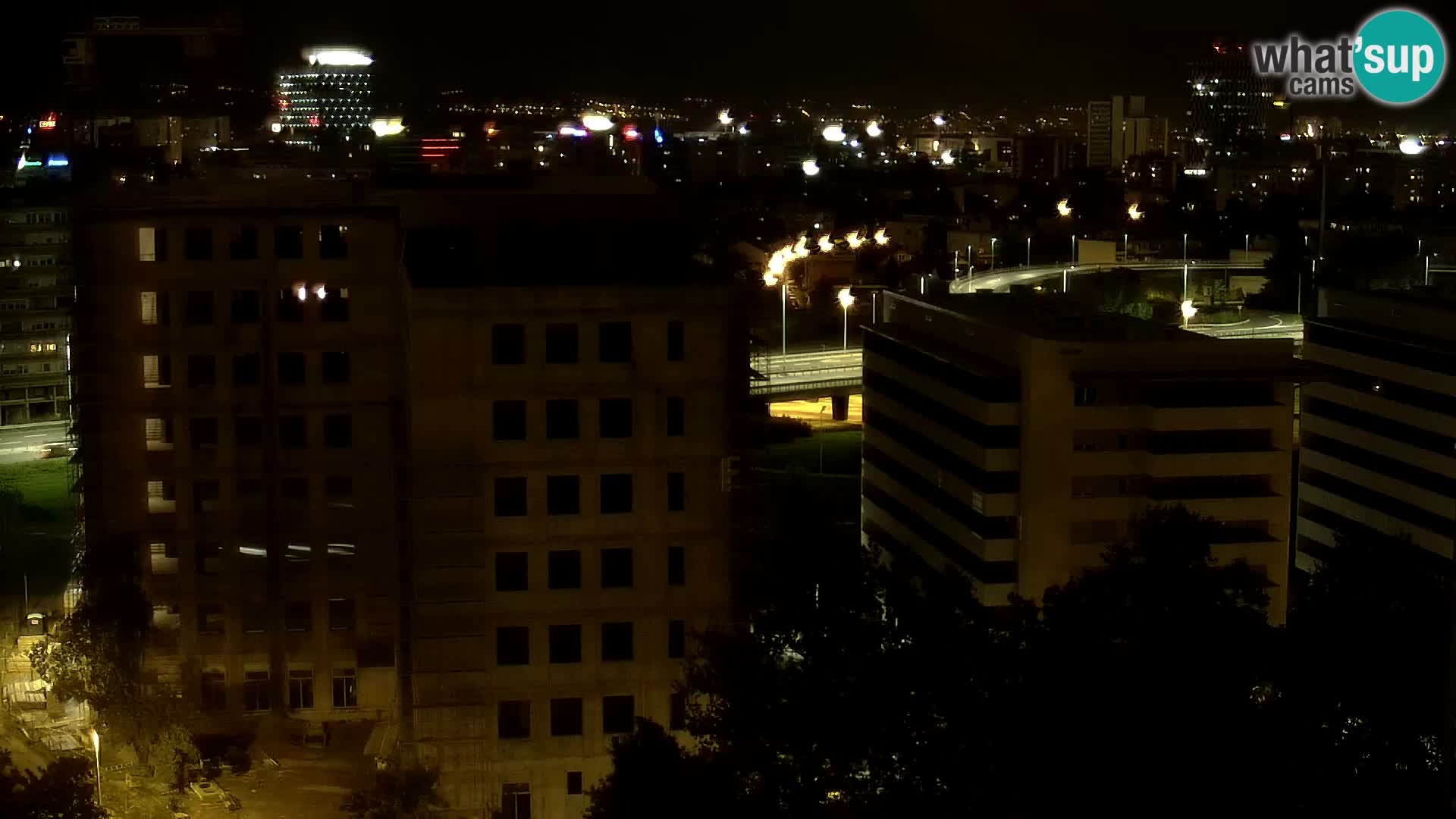 Live-Kreisverkehr Slavonska und Marin Držić Avenue zur Zagreb Webcam