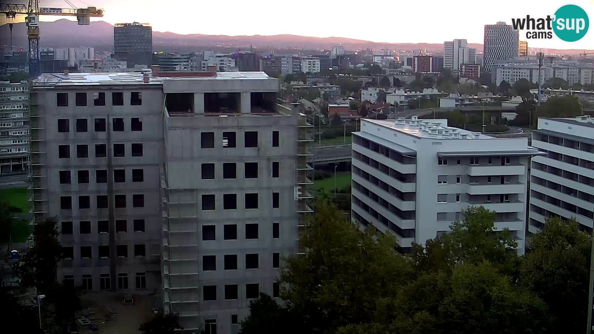 Live Interchange of Slavonska Avenue and Marin Držić Avenue in Zagreb webcam