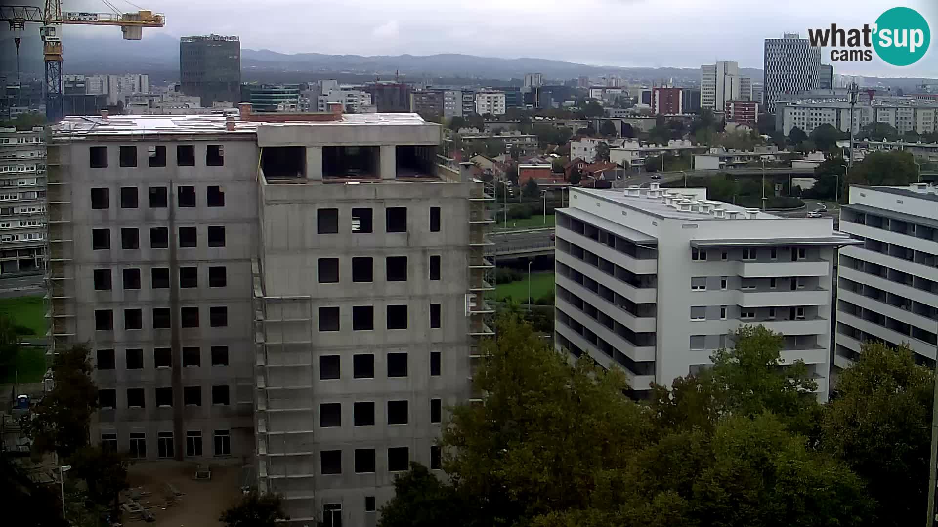 Rond-point en direct traversant les avenues Slavonska et Marin Držić à Zagreb webcam