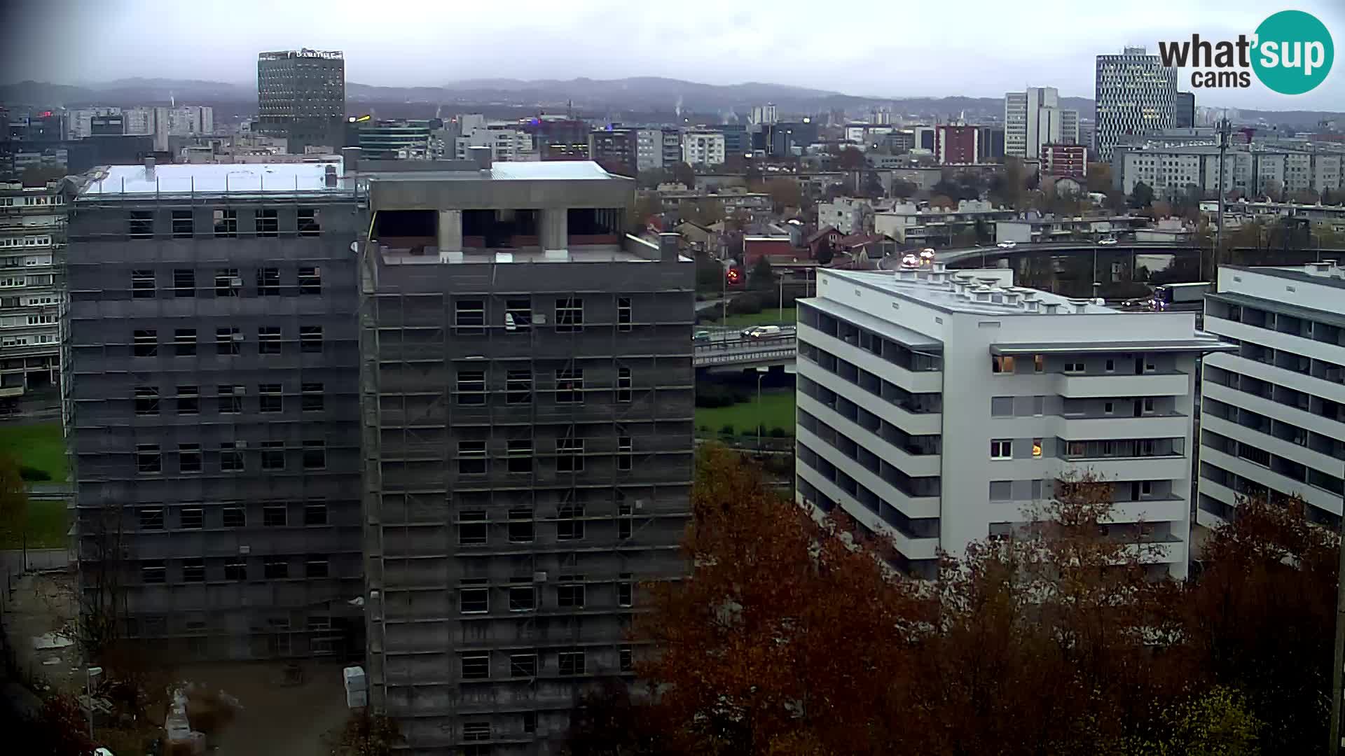 Live-Kreisverkehr Slavonska und Marin Držić Avenue zur Zagreb Webcam